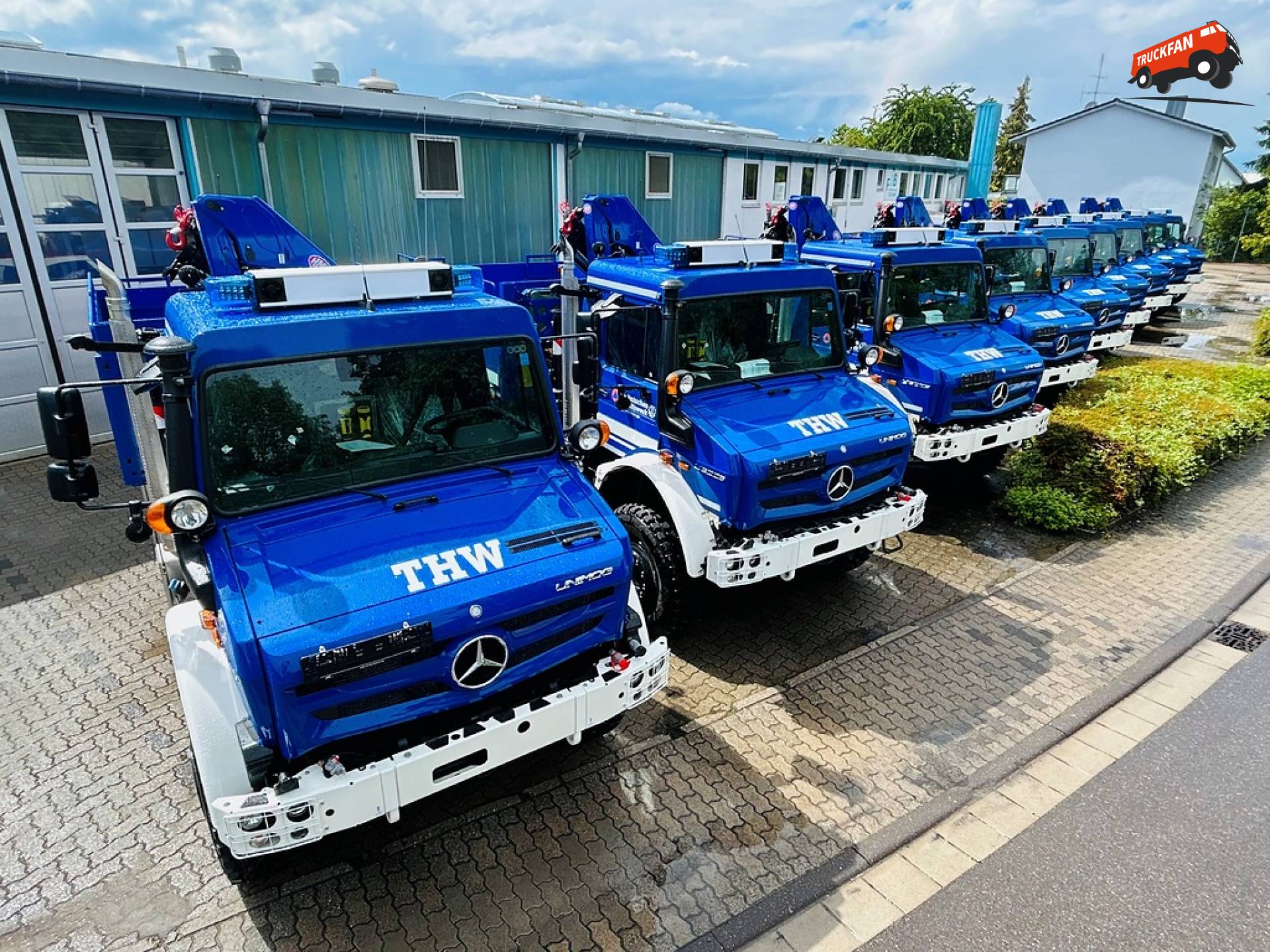 Nieuwe Unimog U 5025 hulpverleningsvoertuigen voor THW