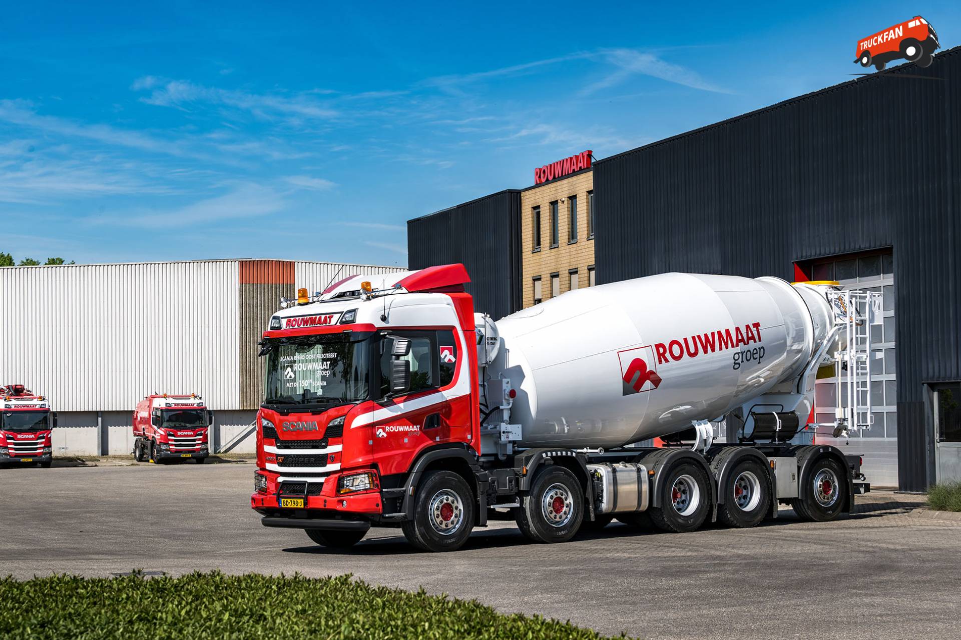 Scania G420 XT Wide Spread Concrete Mixer Truck by Rouwmaat