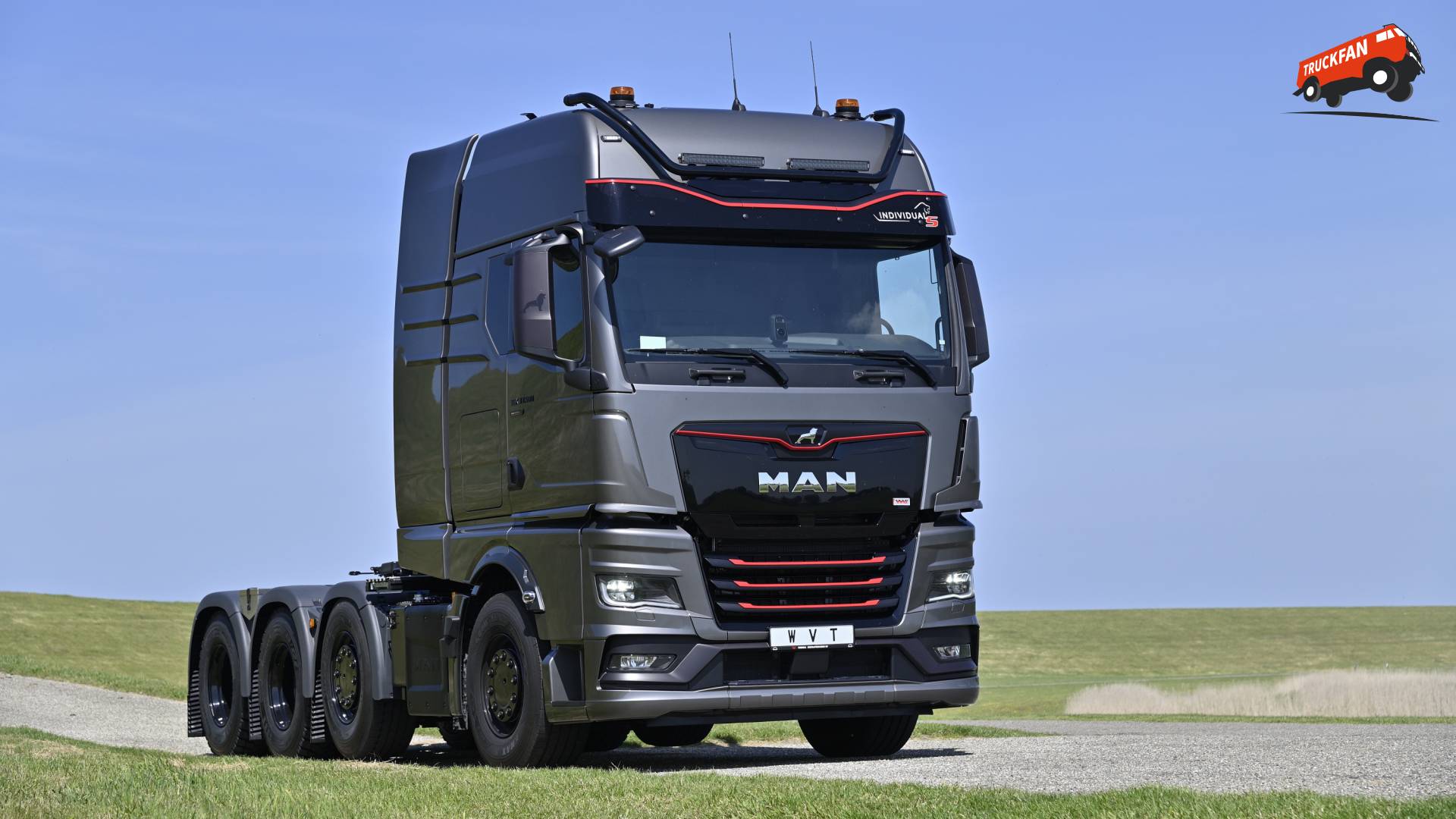 MAN TGX 37.580 zwaar transport trekker