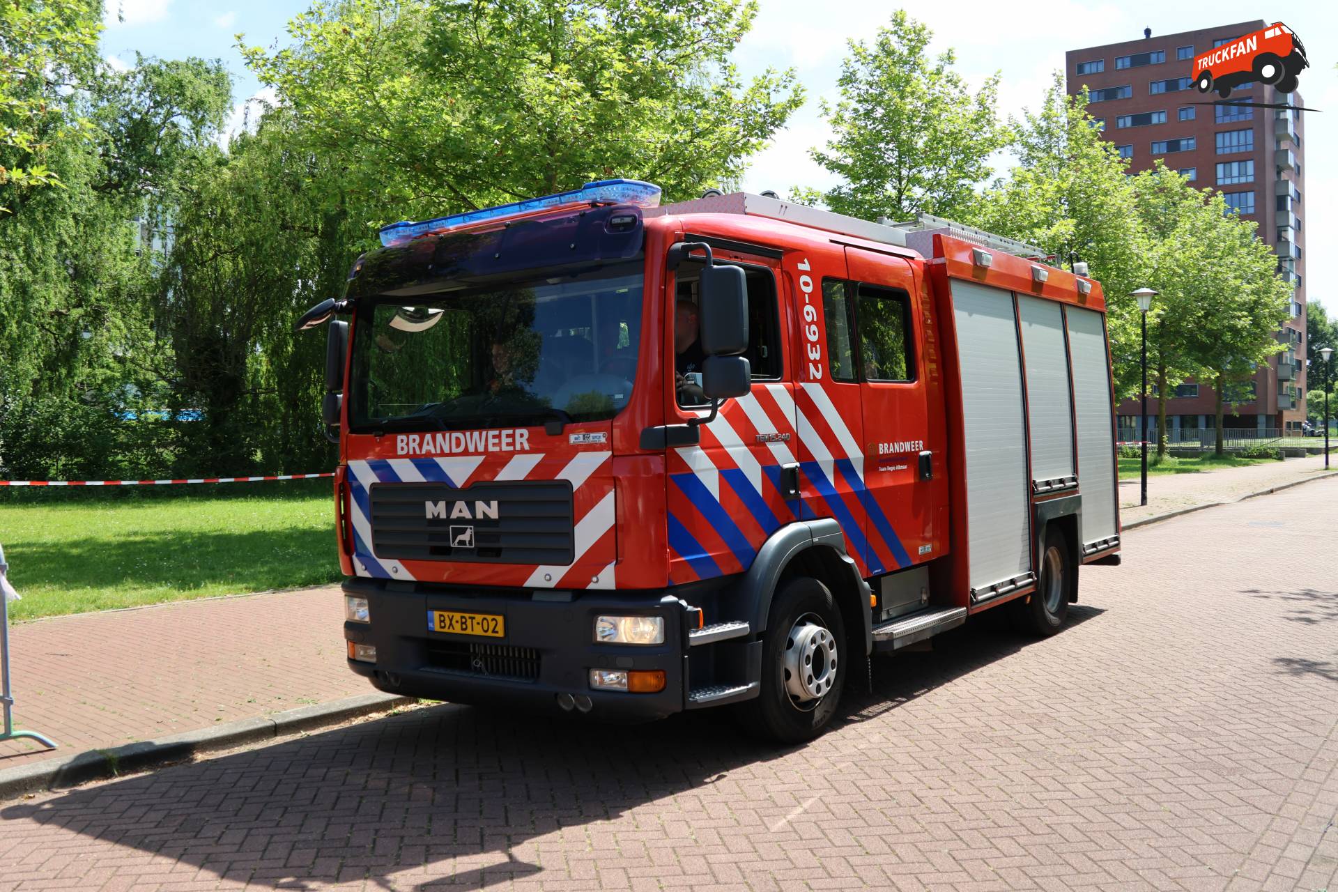 Brandweer Open Dag met MAN TGM vrachtwagen