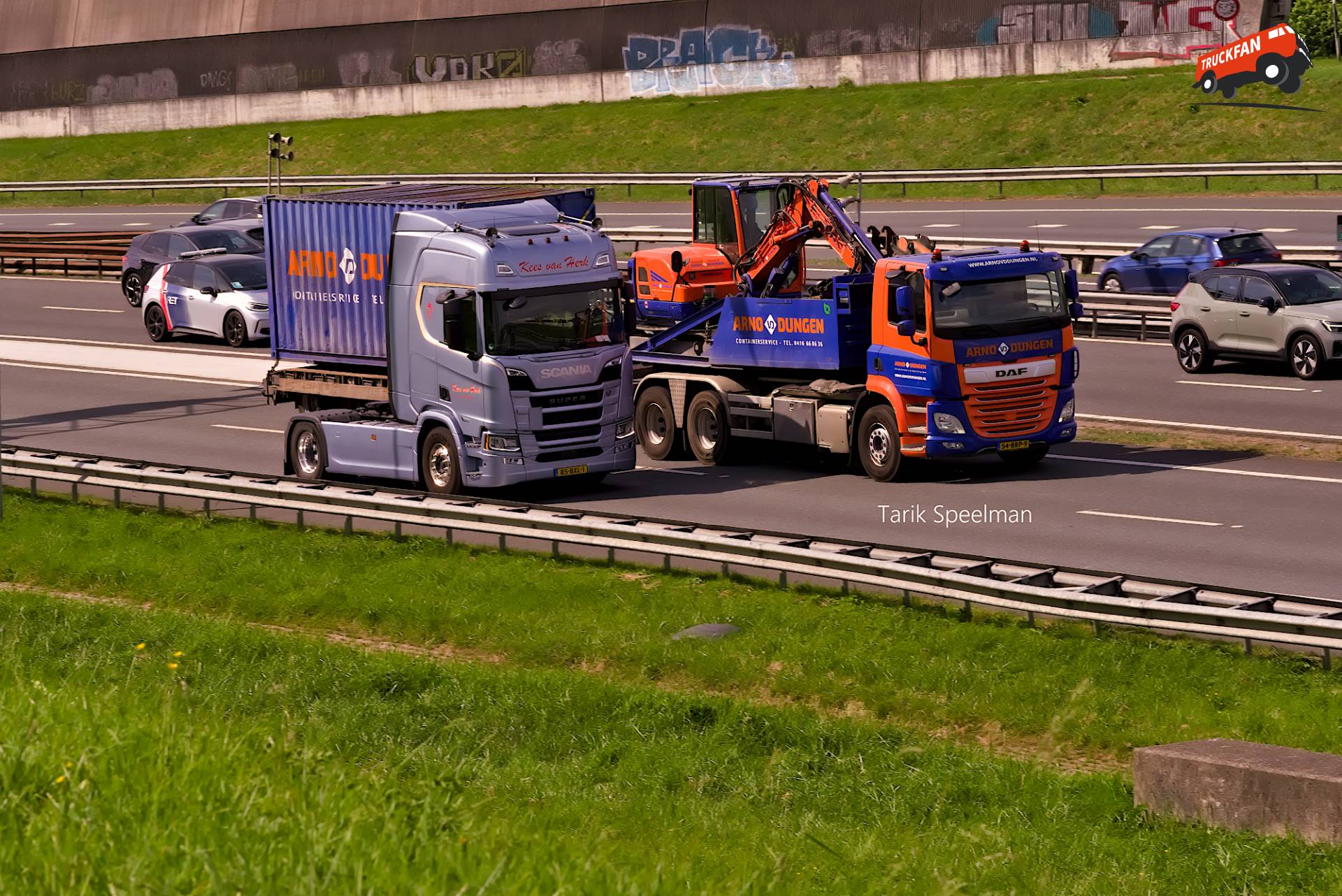 DAF CF Euro 6 en Scania 420R trucks on the A16