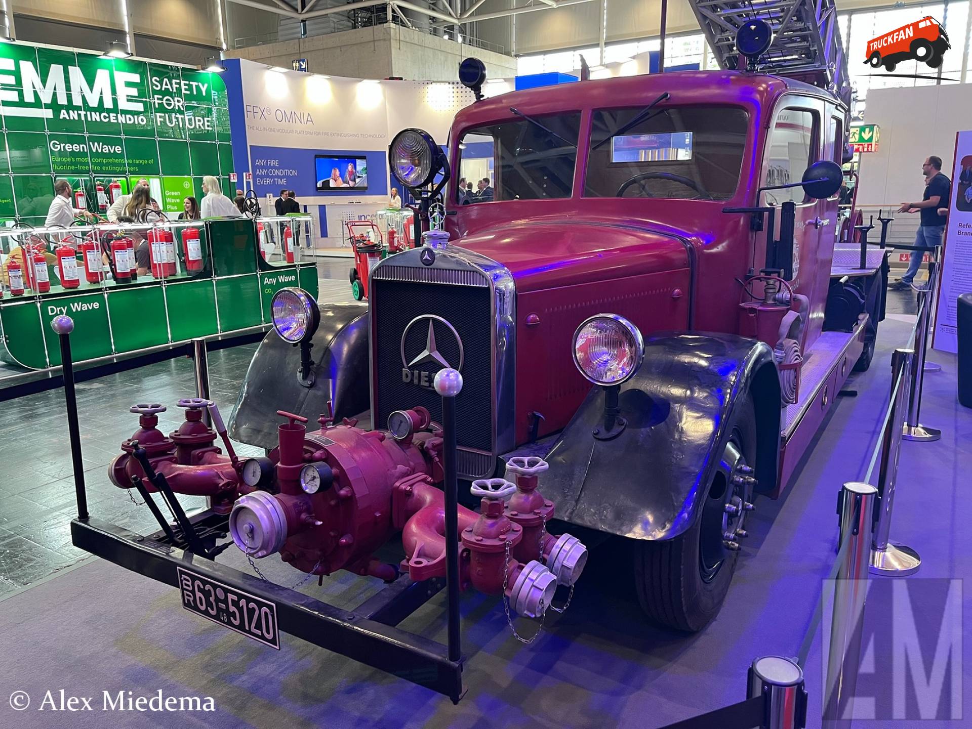 Mercedes-Benz autoladder van Feuerwehr Detmold