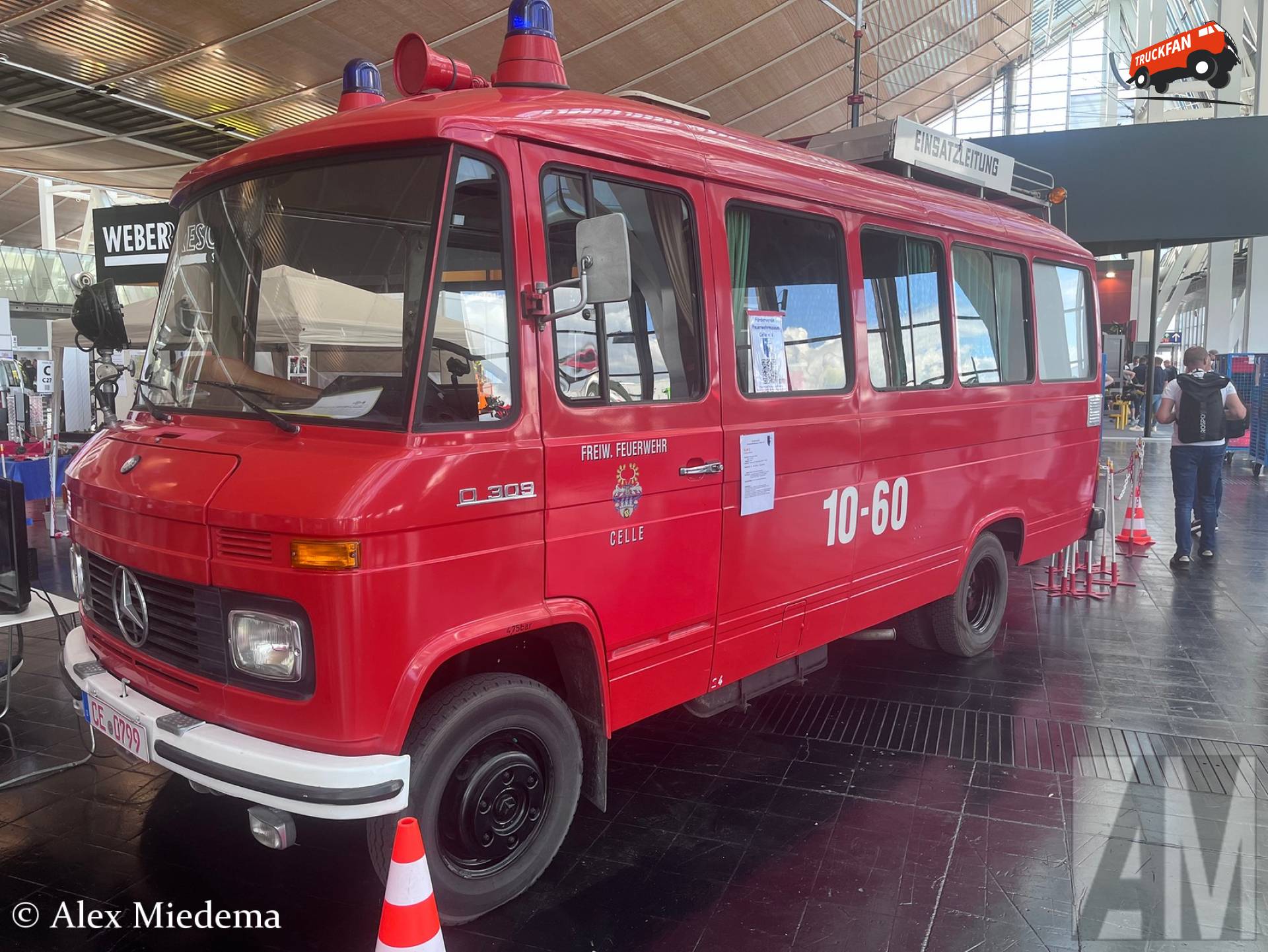 Mercedes-Benz O309 Einsatzleitung van Freiw. Feuerwehr Celle