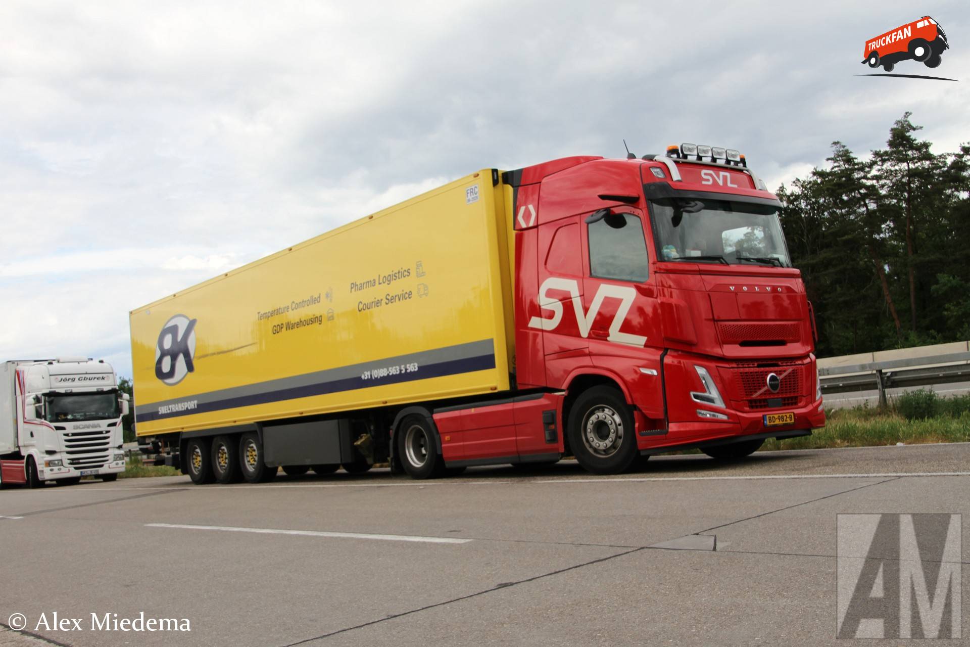 Volvo FH Aero vrachtwagen bij Raststätte Hockenheim