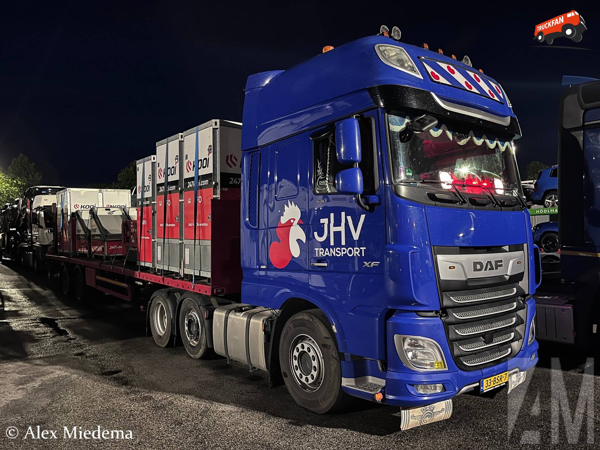 DAF XF model vrachtwagen van JHV Transport