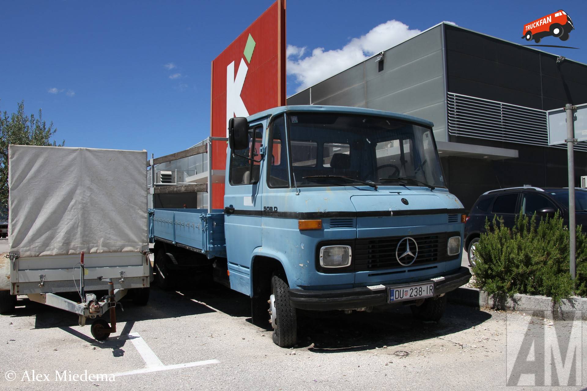 Mercedes-Benz 508D in Metković, Kroatië