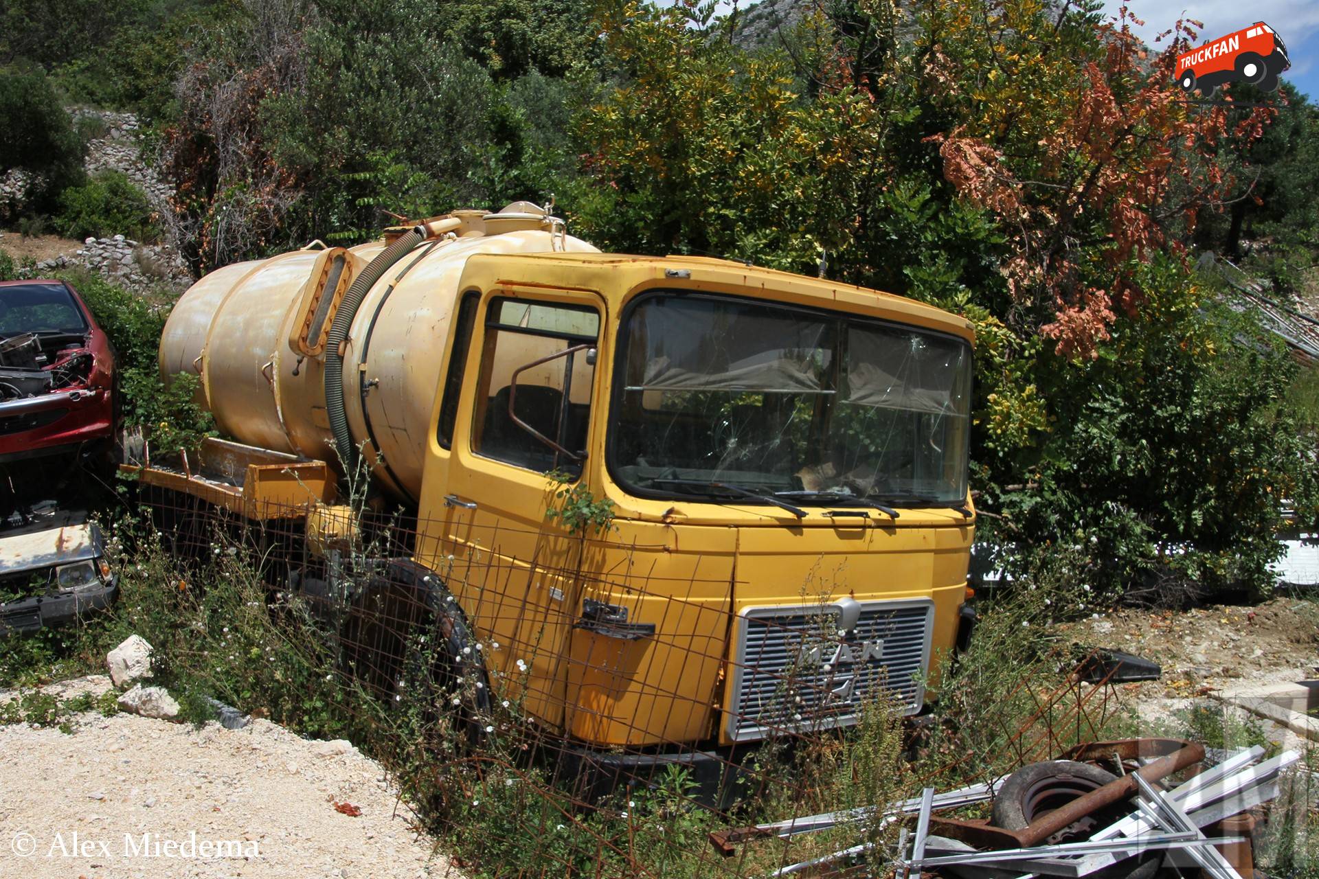 MAN F8 machine in Trsteno, Kroatië