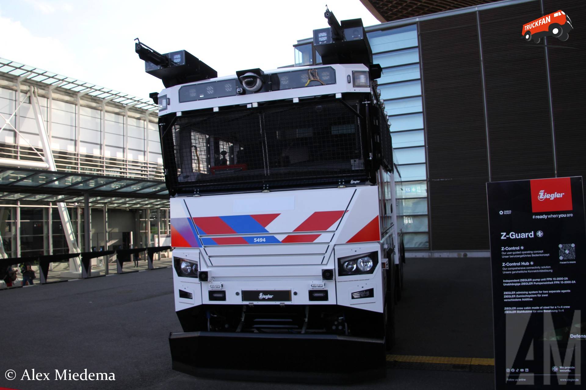 Ziegler PSV9000 water cannon on Mercedes-Benz Arocs