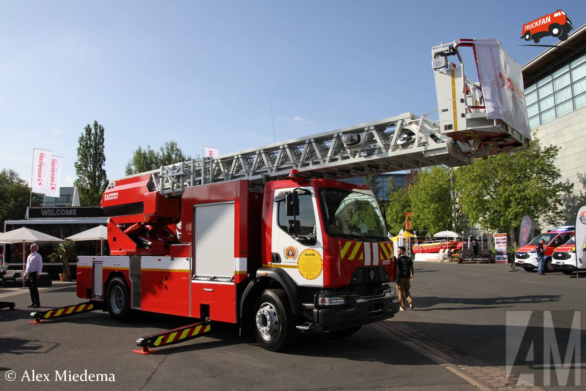 Desautel autoladder op Renault D-serie in Hannover