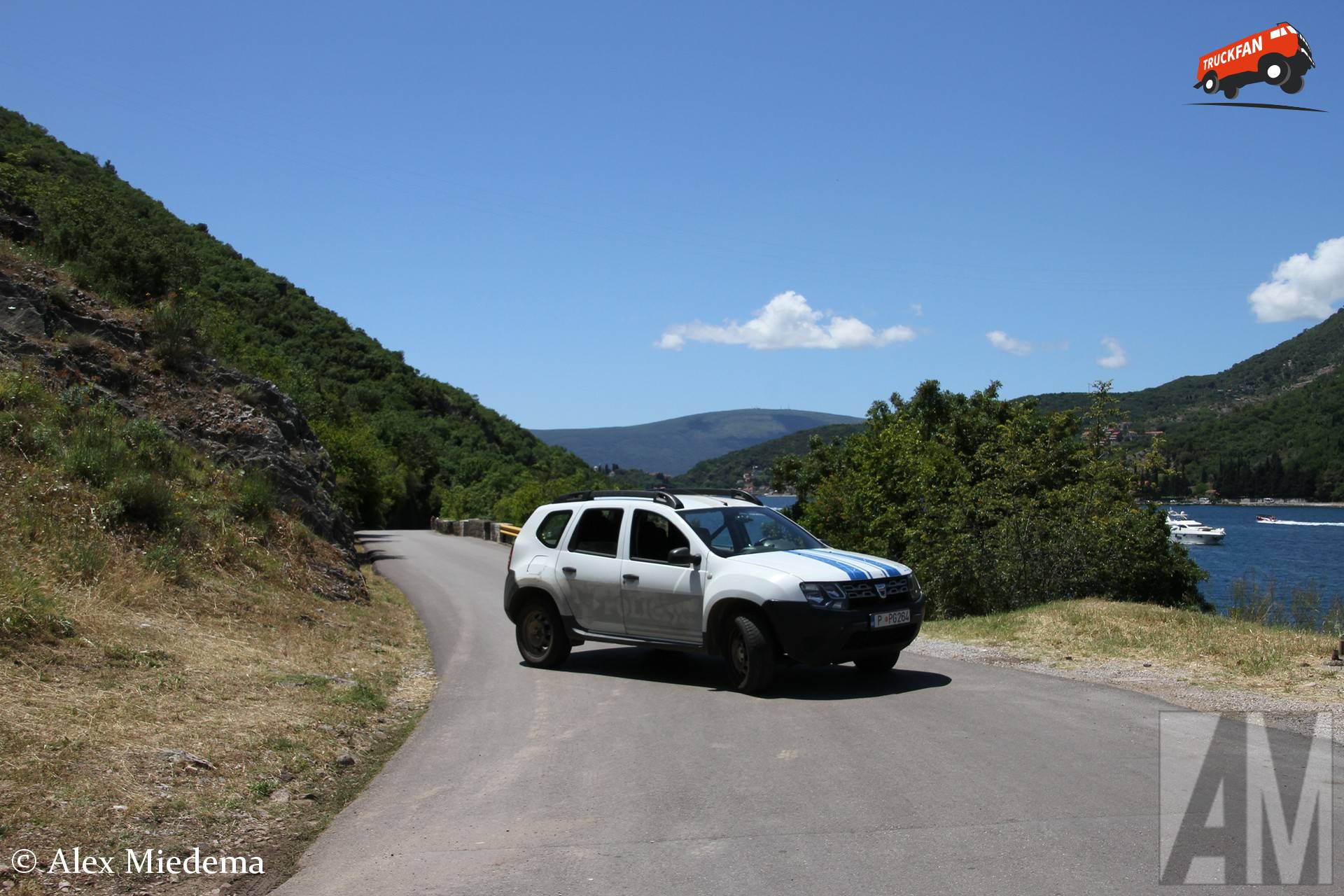 Dacia Duster politievoertuig in Kotor, Montenegro