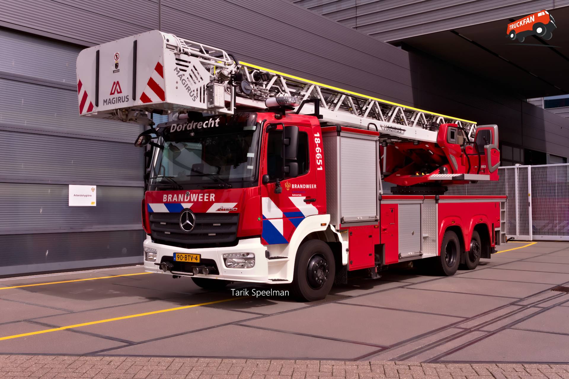Mercedes-Benz Atego ladderwagen Brandweer ZHZ Dordrecht