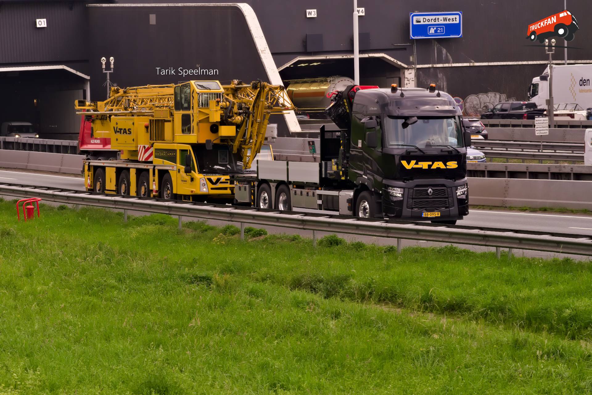 Renault T-Serie Evolution met Spierings SK498AT4