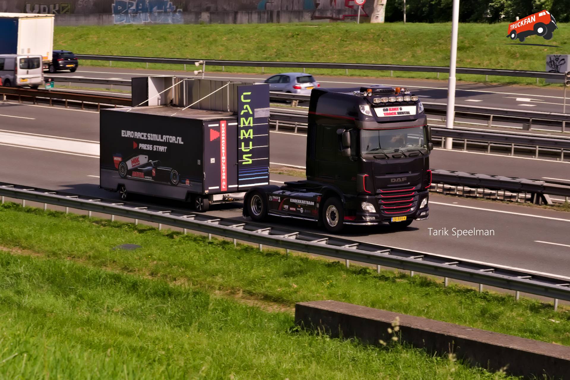 DAF XF Euro 6 vrachtwagen met kenteken 08-BBX-4