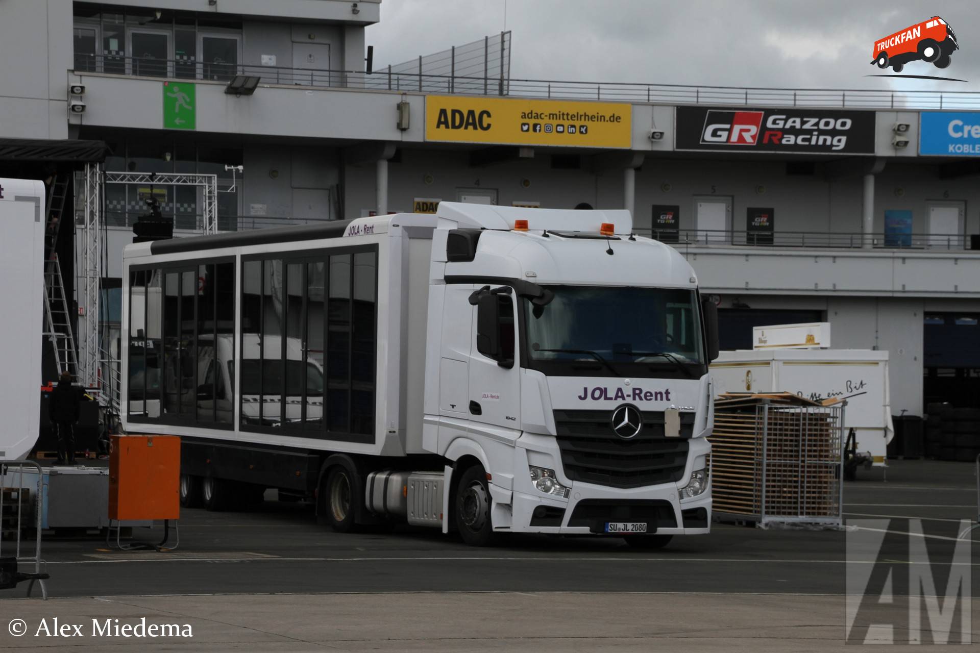Mercedes-Benz Actros van JOLA-rent