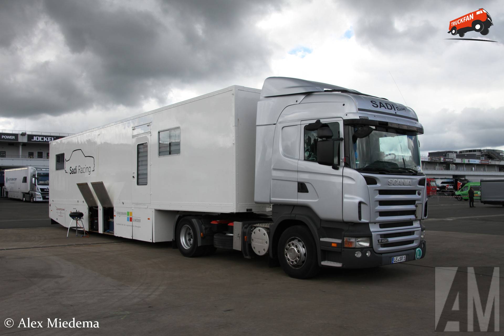 Scania R420 met kenteken LE-SR 1 bij Nürburgring Classic