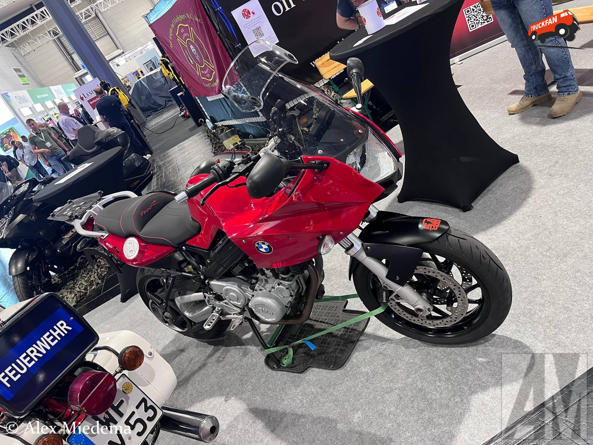 BMW F900R motorfiets op Interschutz 2026