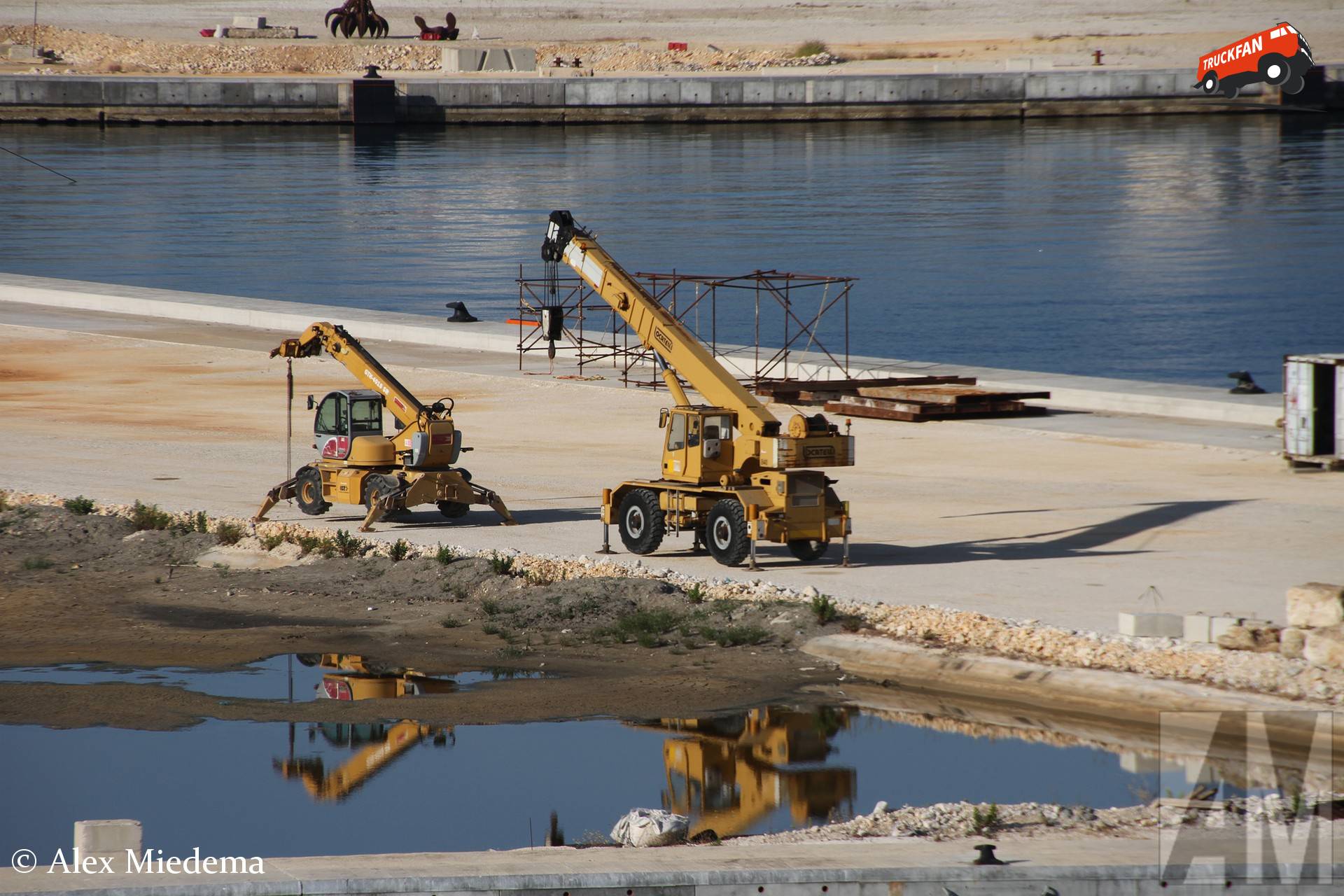 Locatelli telescoopkraan in Bari, Italië