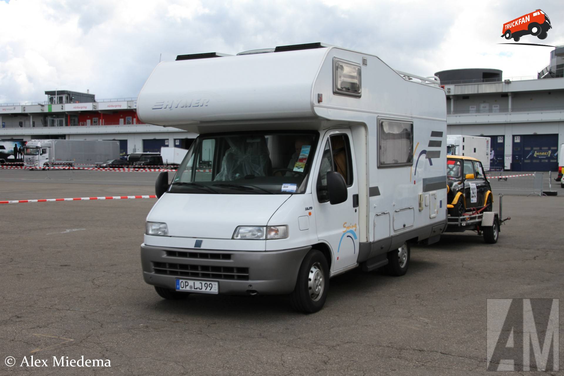 Fiat Ducato Hymer Camper op paddock Nürburgring