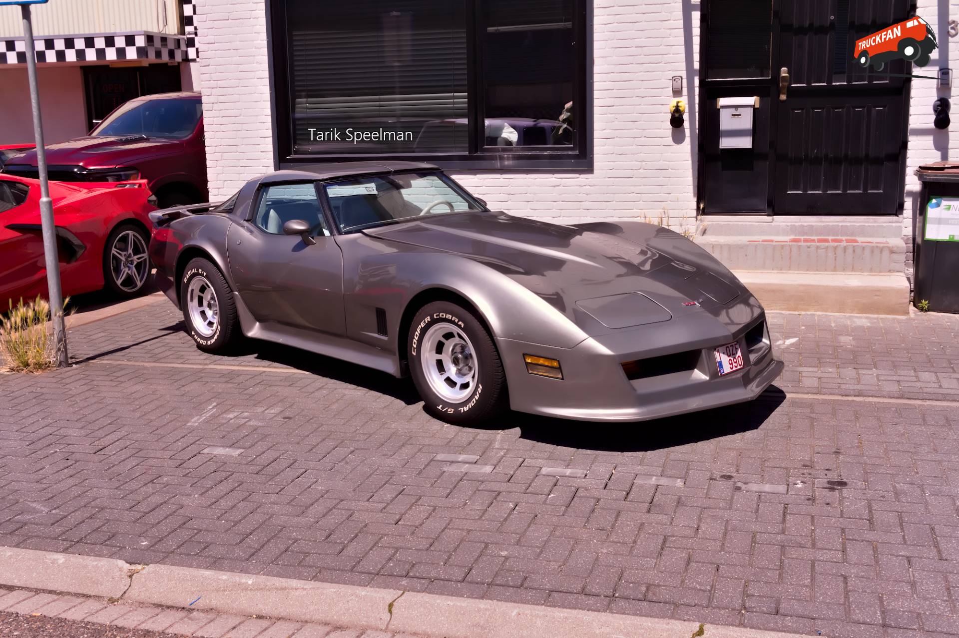 Chevrolet Corvette C3 bij Arton in Zwijndrecht
