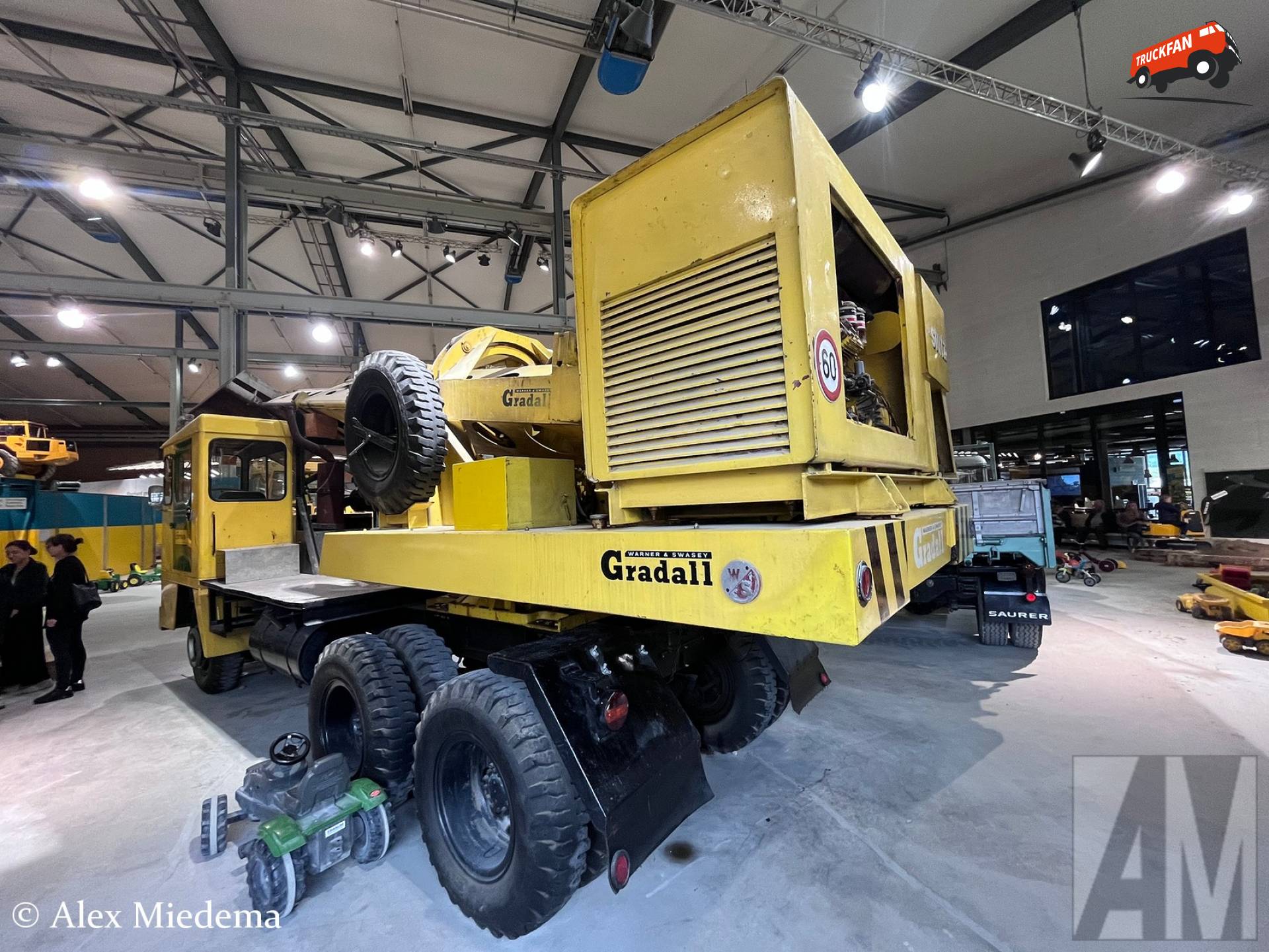 Warner & Swasey Gradall bouwmachine in Zwitserland
