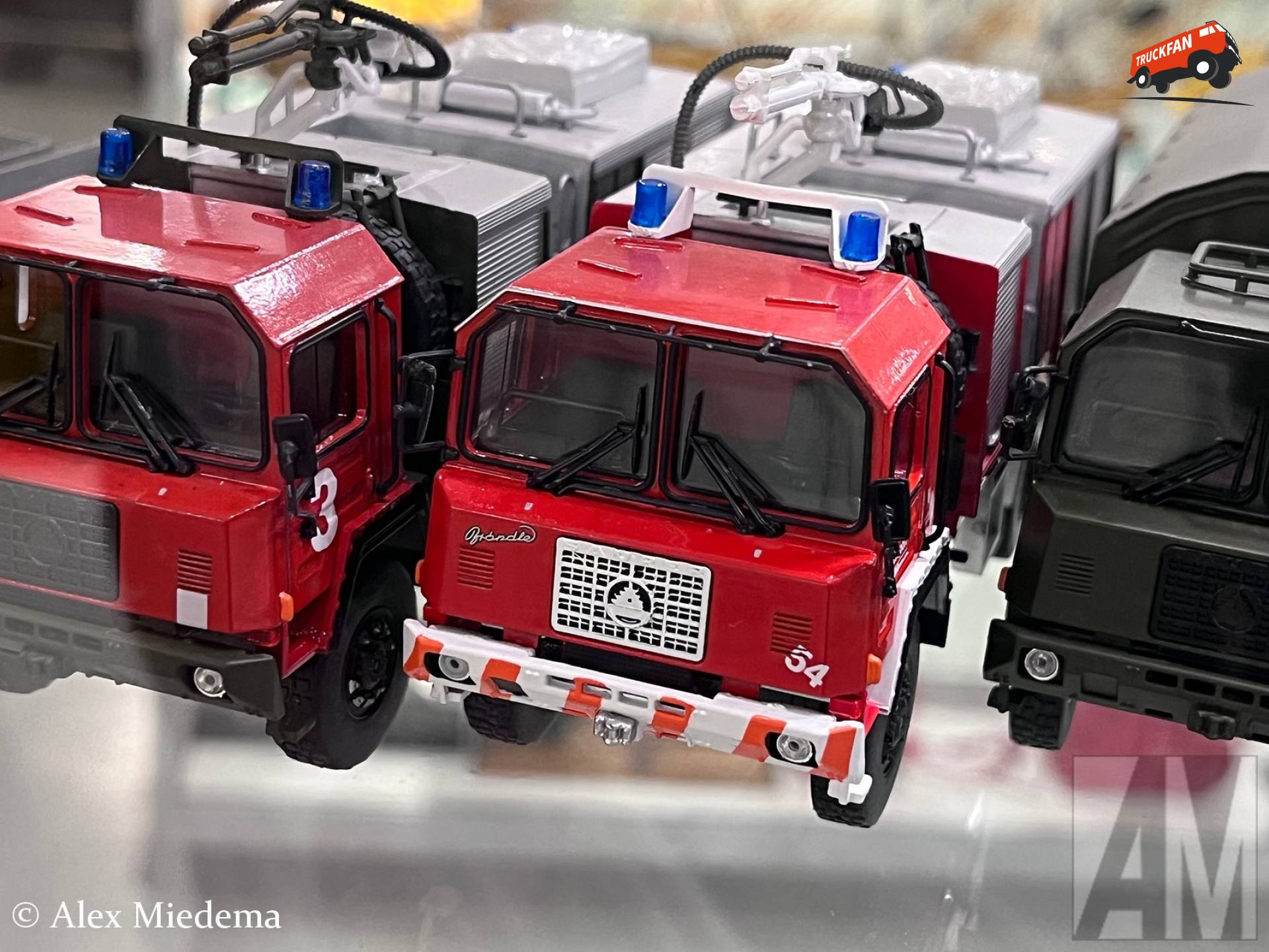 Saurer 6DM in Feuerwehr colors