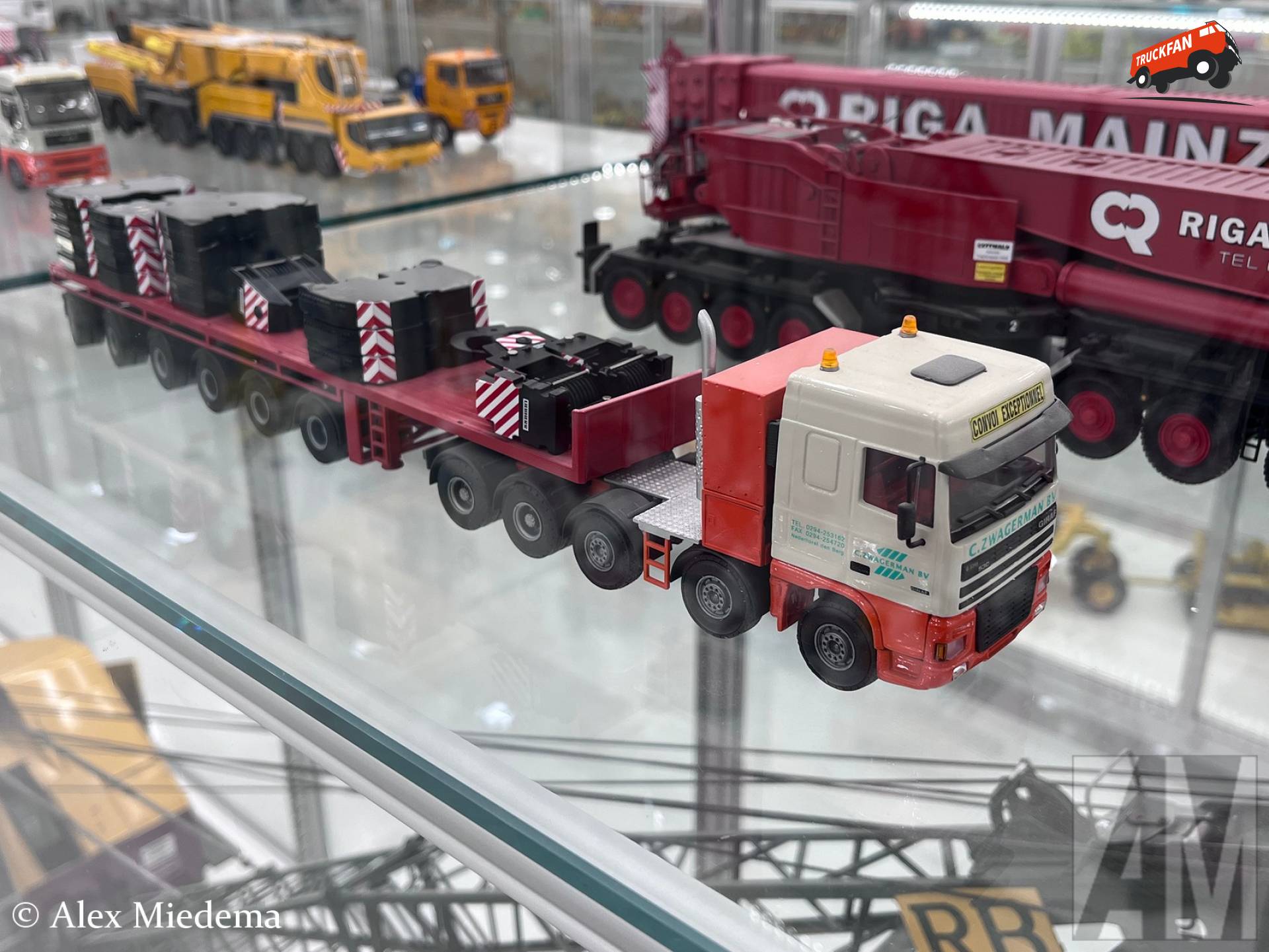 Modeltruck GINAF G5245 in Zwagerman kleuren