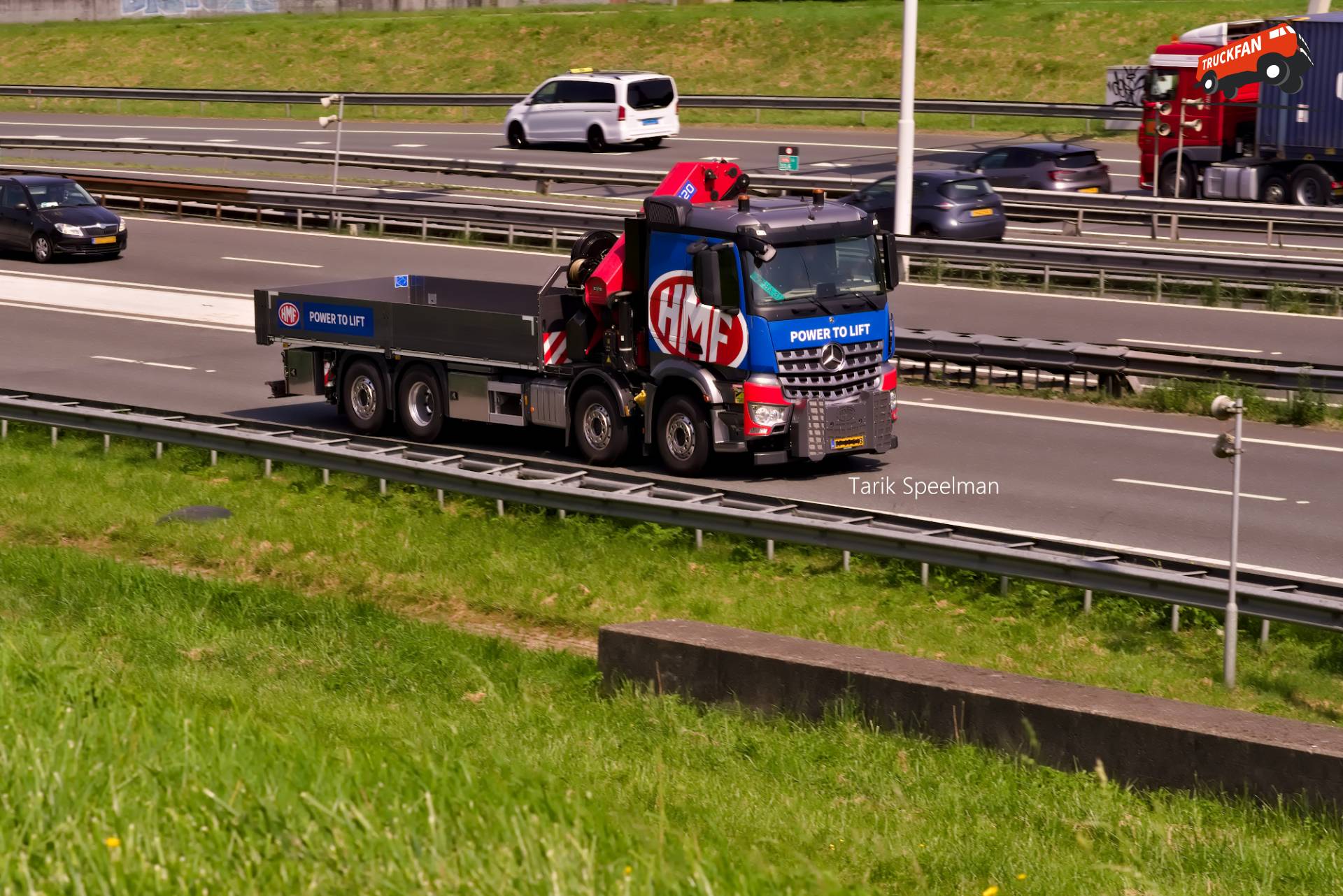 Mercedes-Benz Actros MP4 vrachtwagen op A16