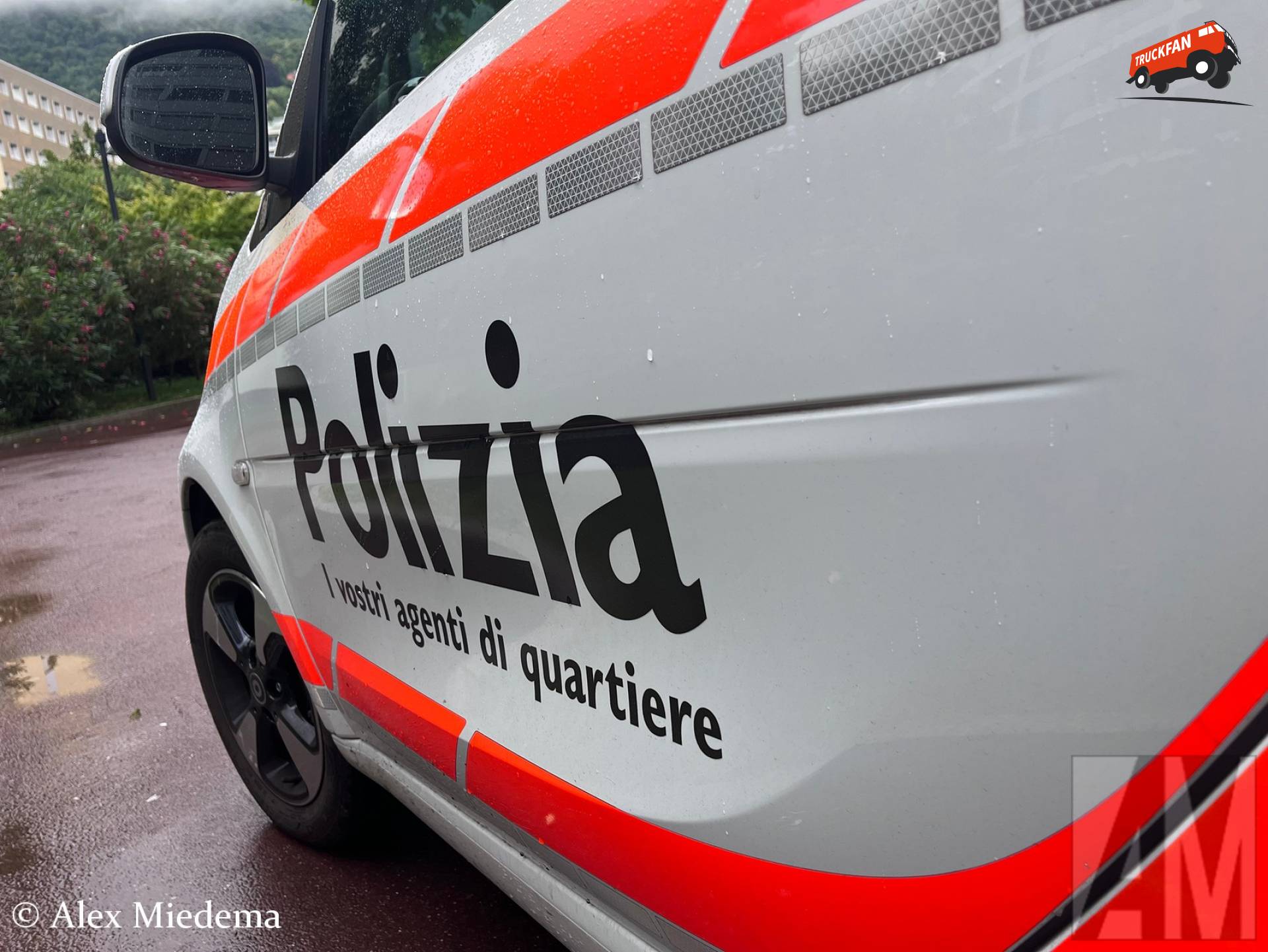 Smart ForTwo politievoertuig in Paradiso Zwitserland