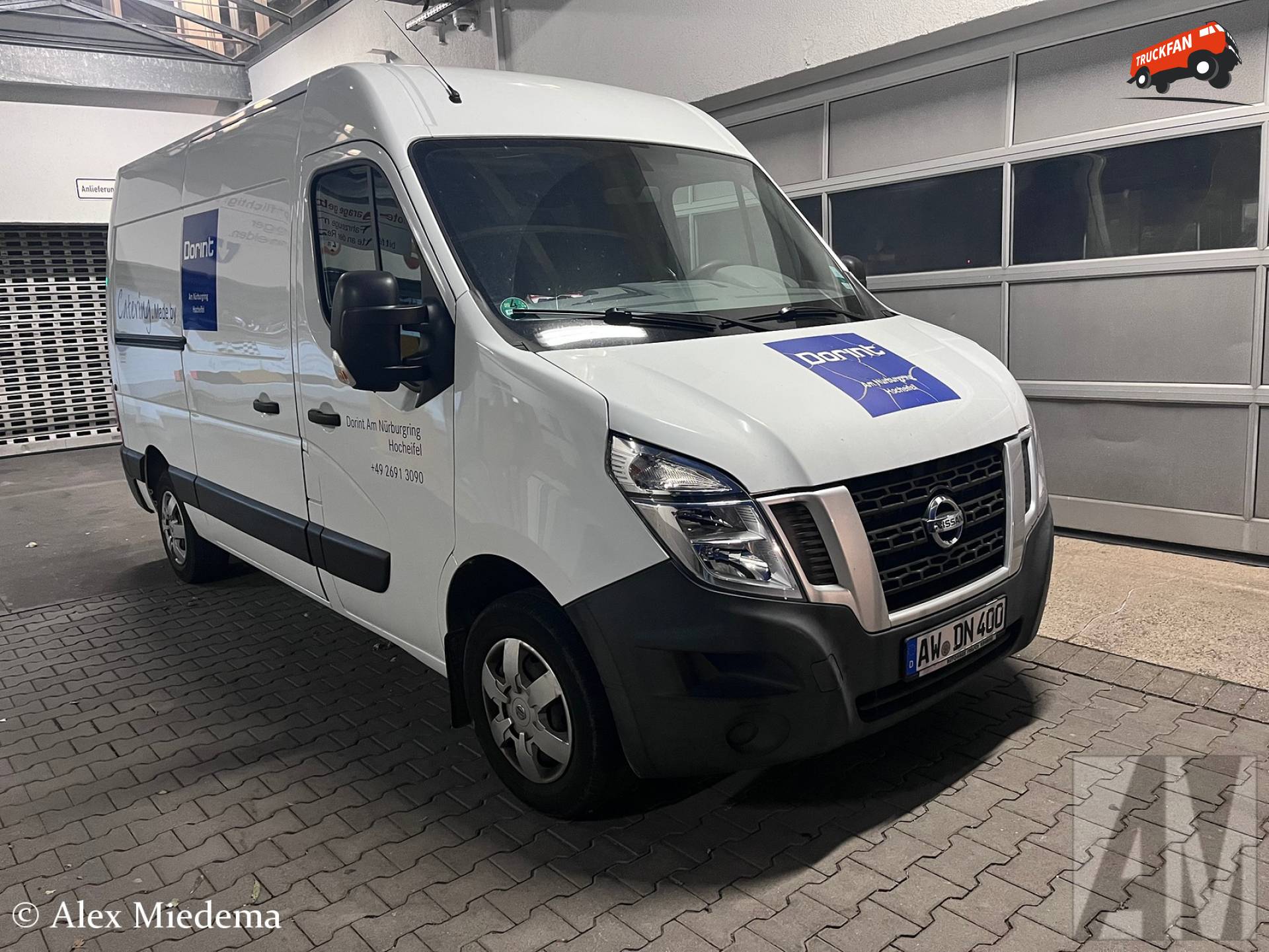 Nissan NV400 bestelwagen in Nürburg