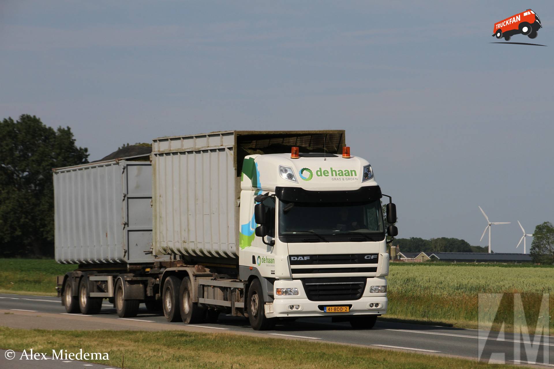 DAF CF85 truck van De Haan op N357