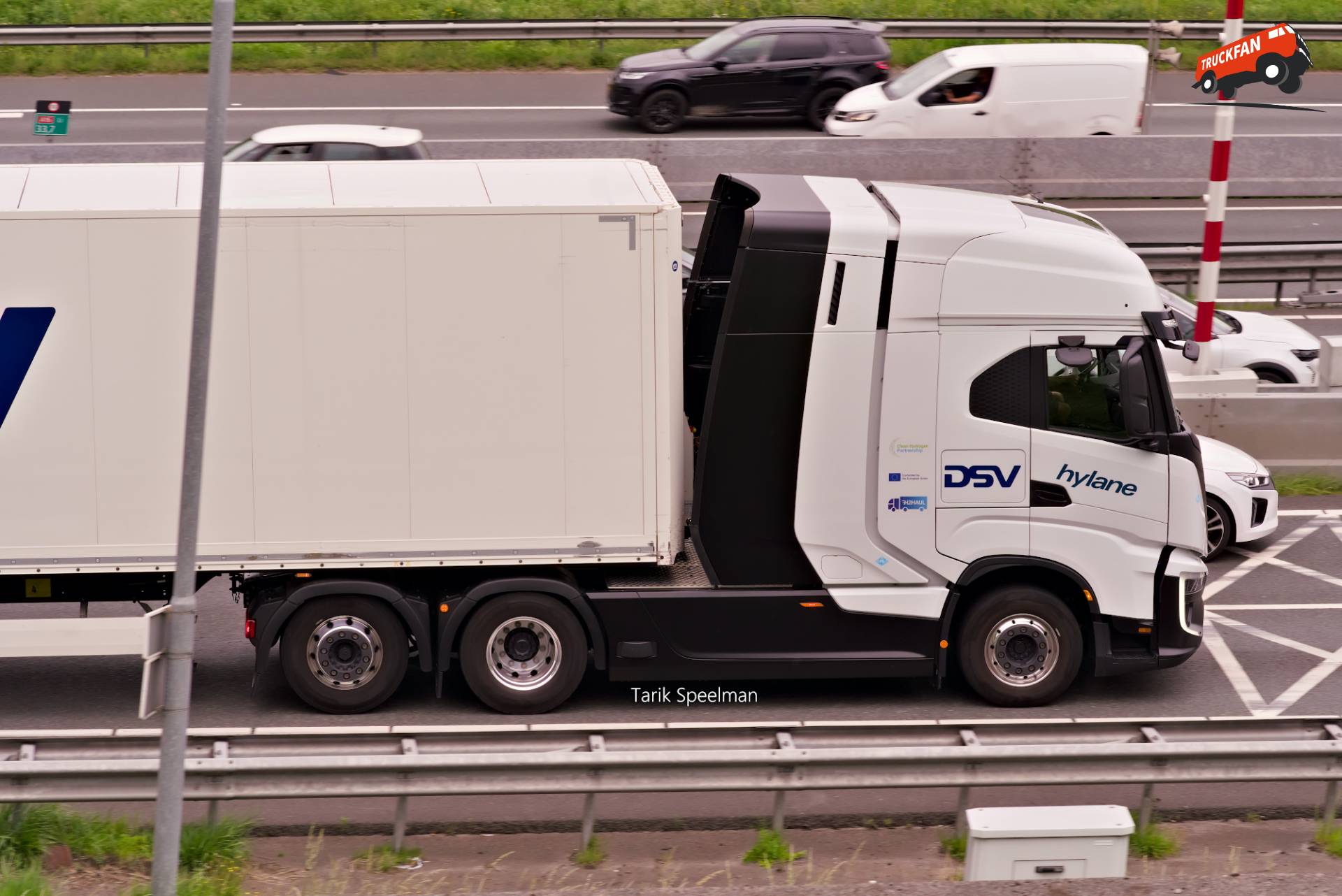 Iveco Fuel Cell vrachtwagen K HY 7100 op A16