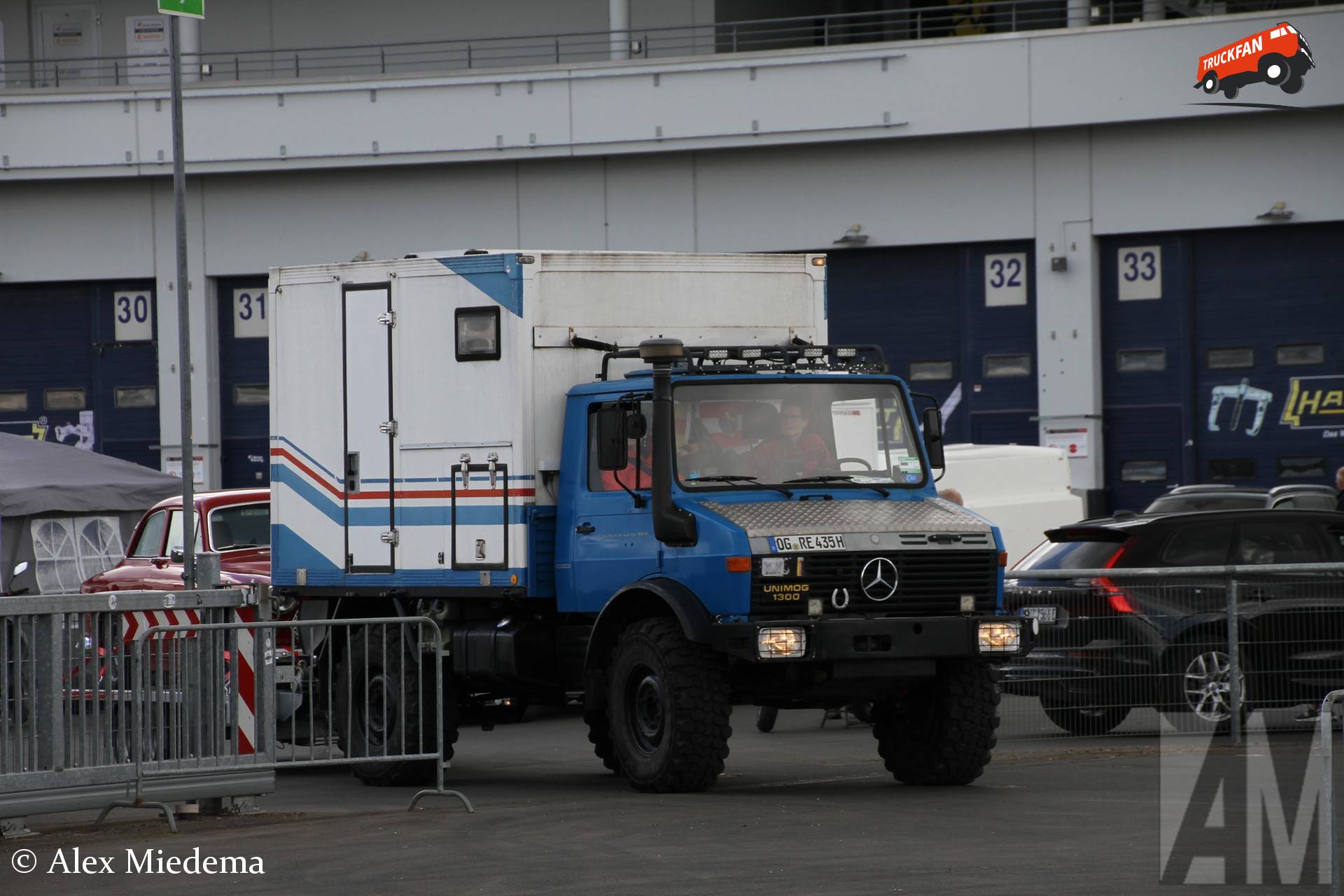 Racetransporter Unimog U1300 bij Nürburgring Classic 2026