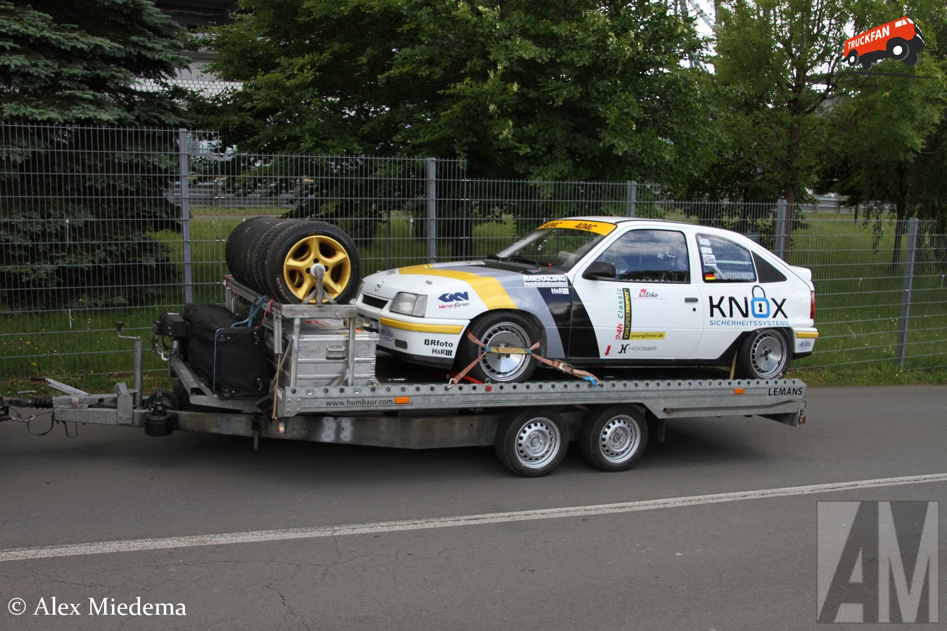 Humbaur trailer with Opel Kadett E GSI