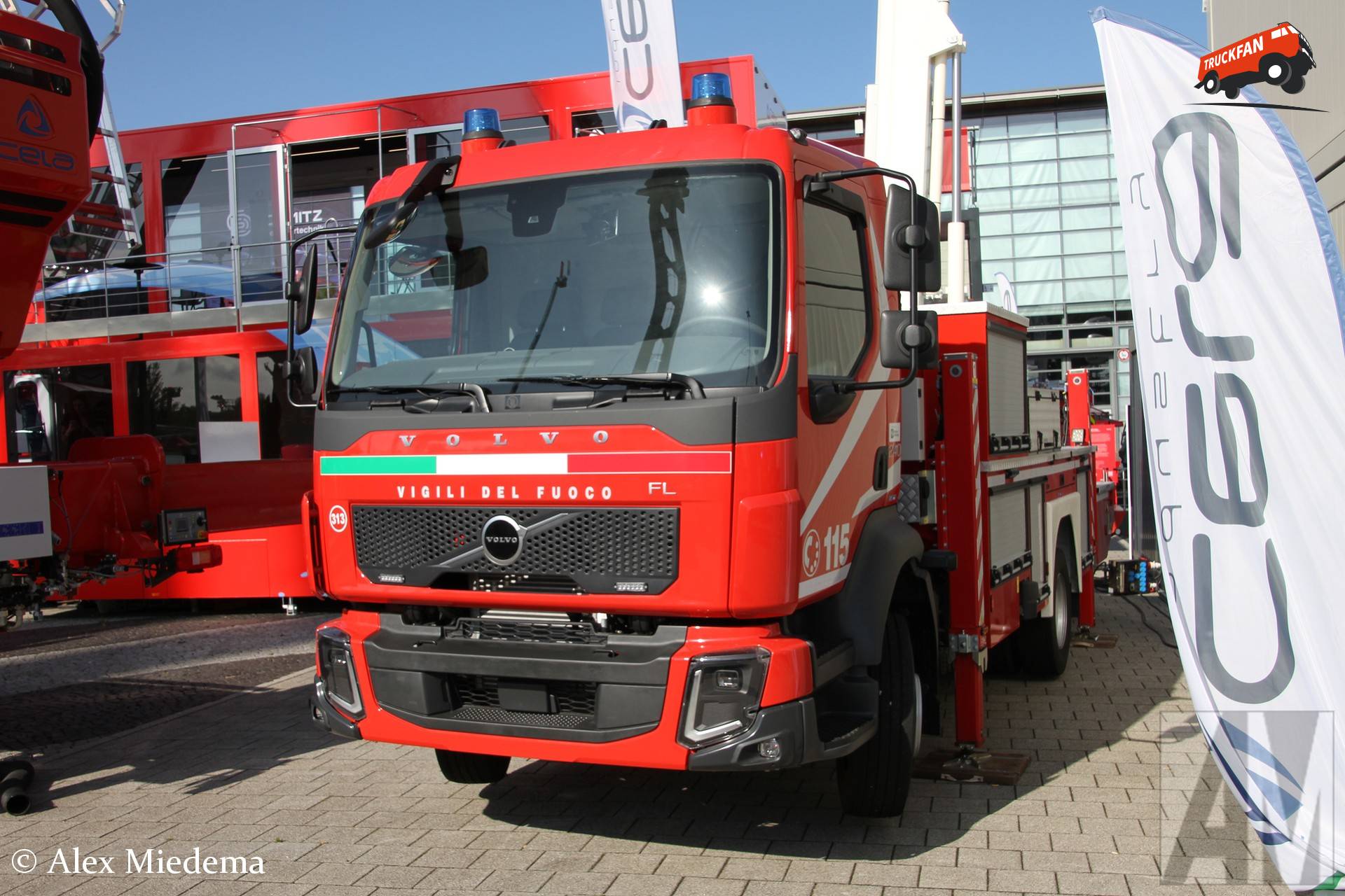 Vigili del Fuoco Volvo FL hoogwerker Messe Hannover