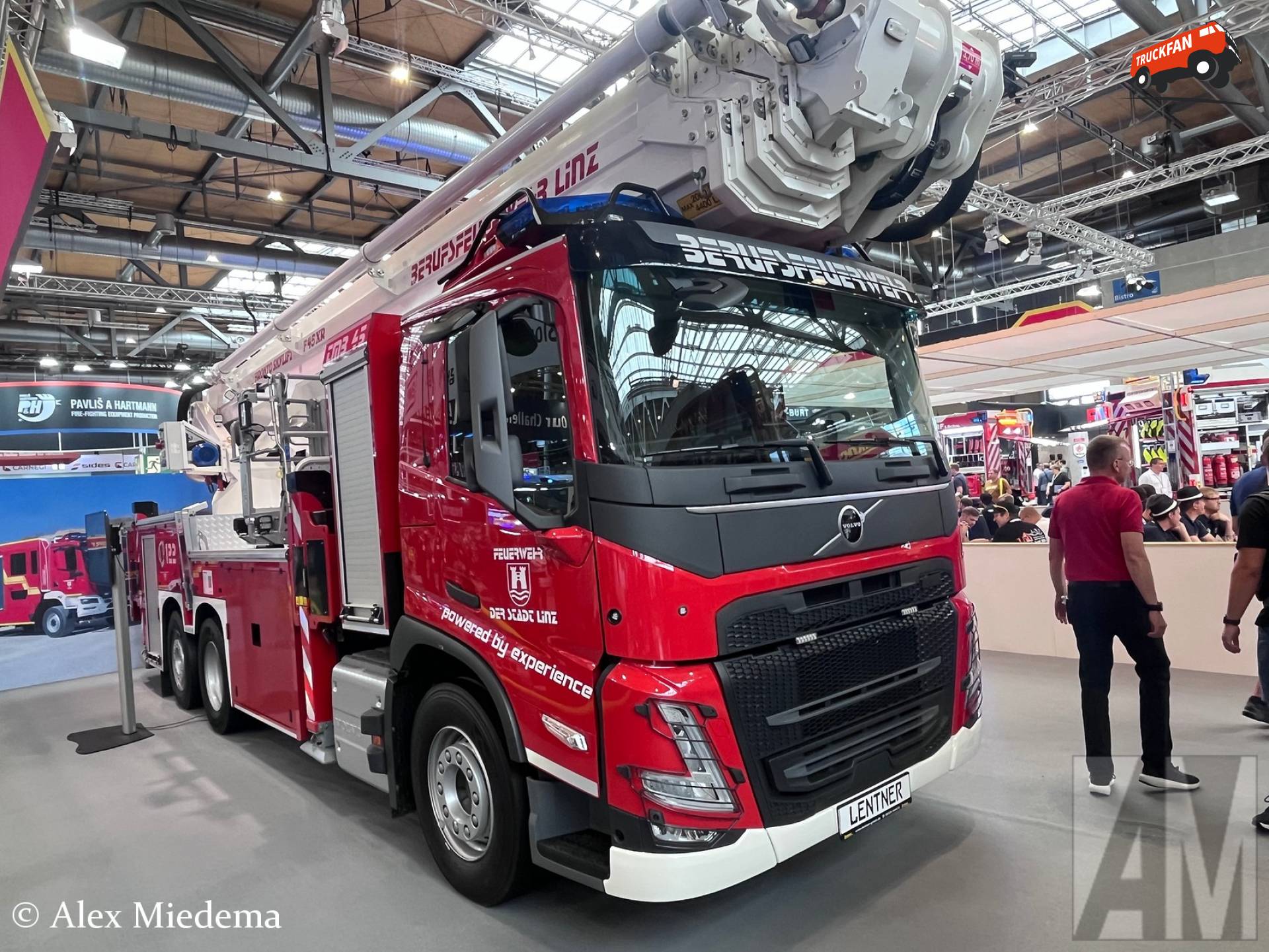 Volvo FM hoogwerker van Berufsfeuerwehr Linz