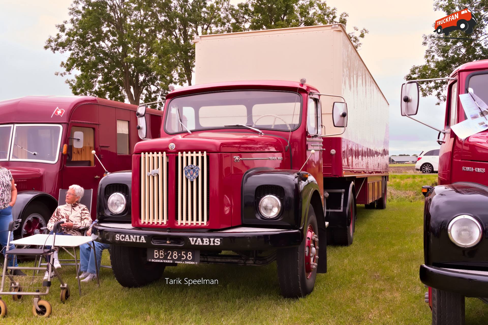 Scania L76 vrachtwagen met kenteken BB-28-59