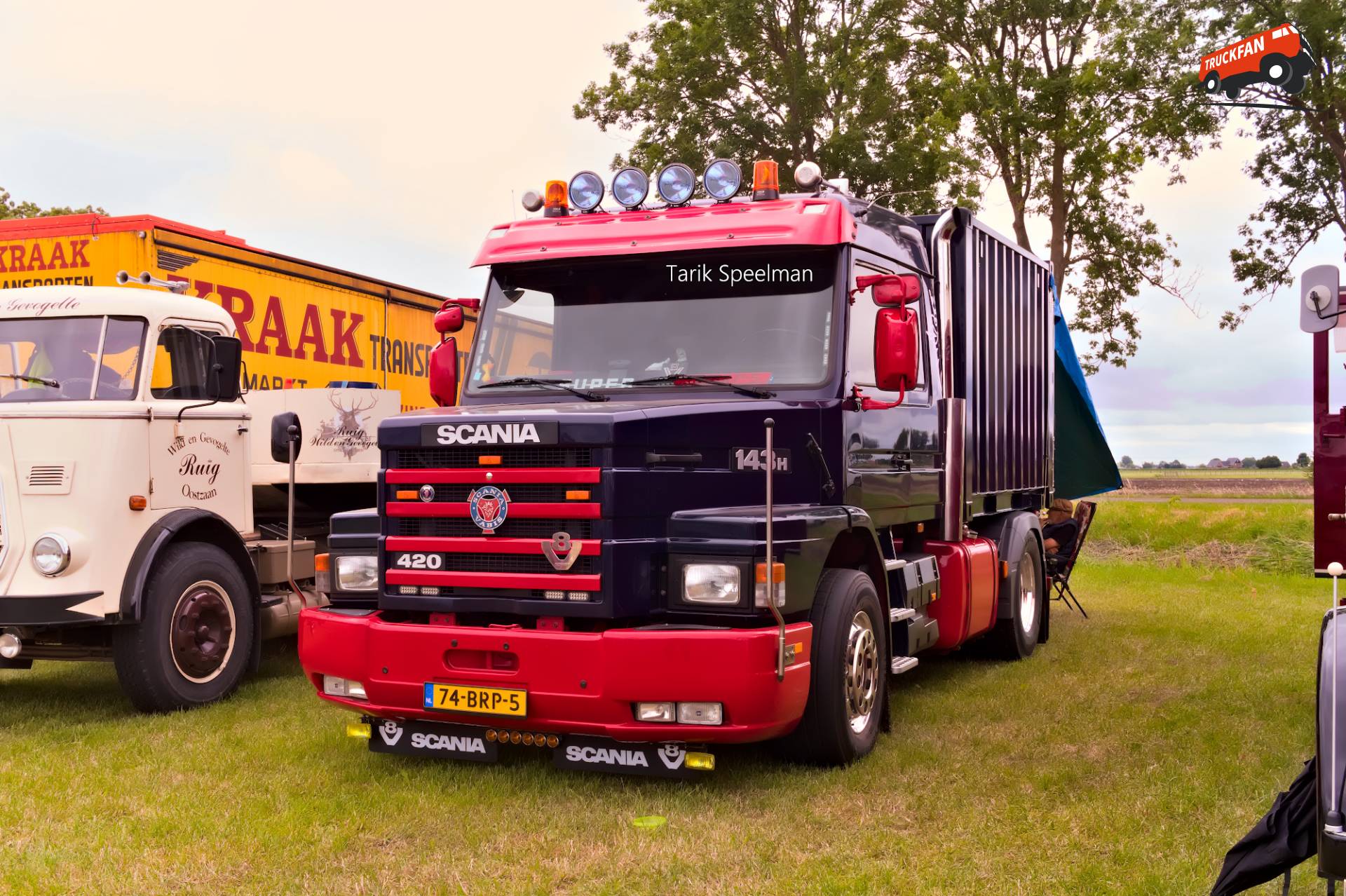 Scania T143 vrachtwagen met kenteken 74-BRP-5