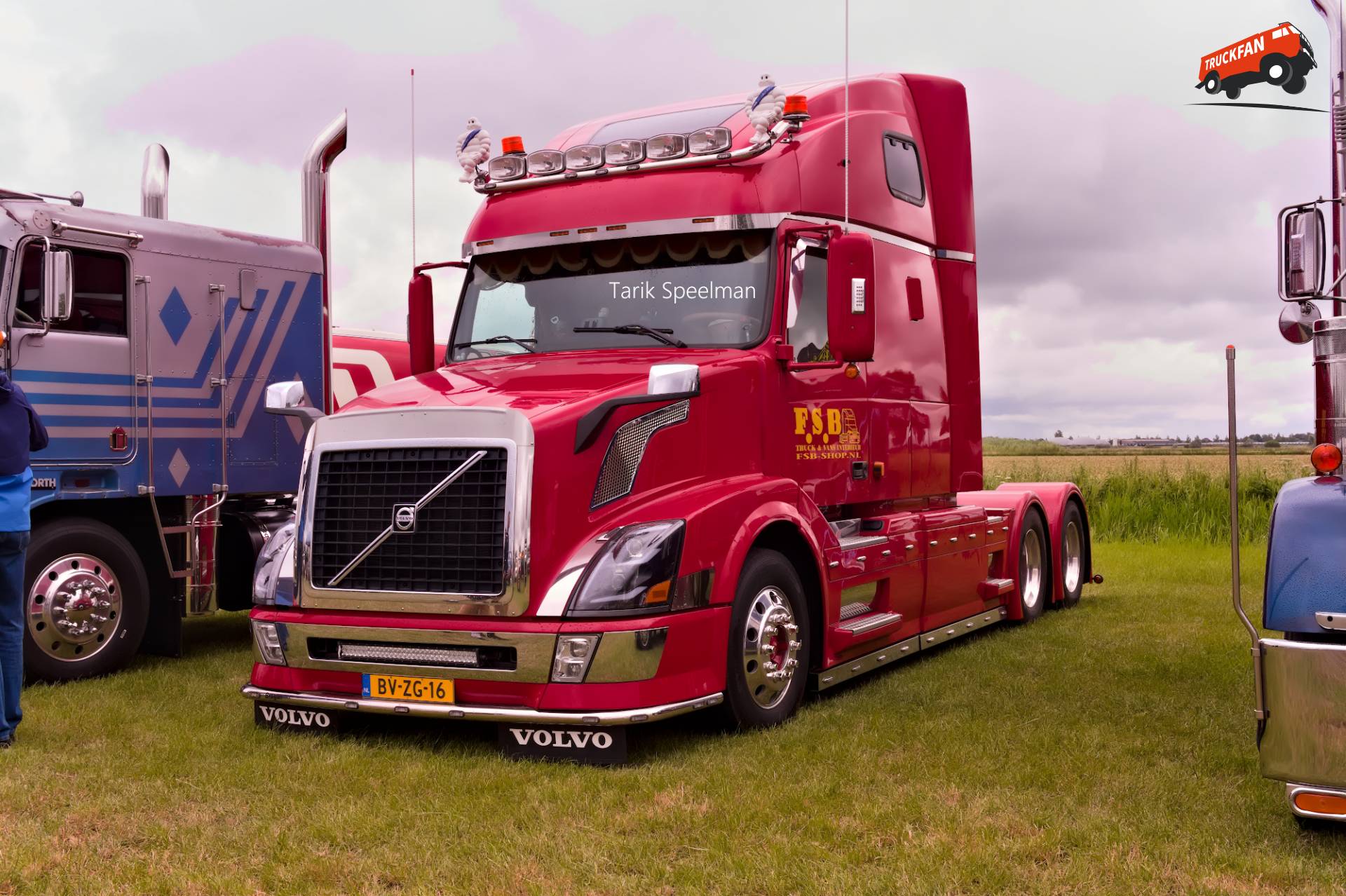 Volvo VN truck BV-ZG-16 in Hensbroek