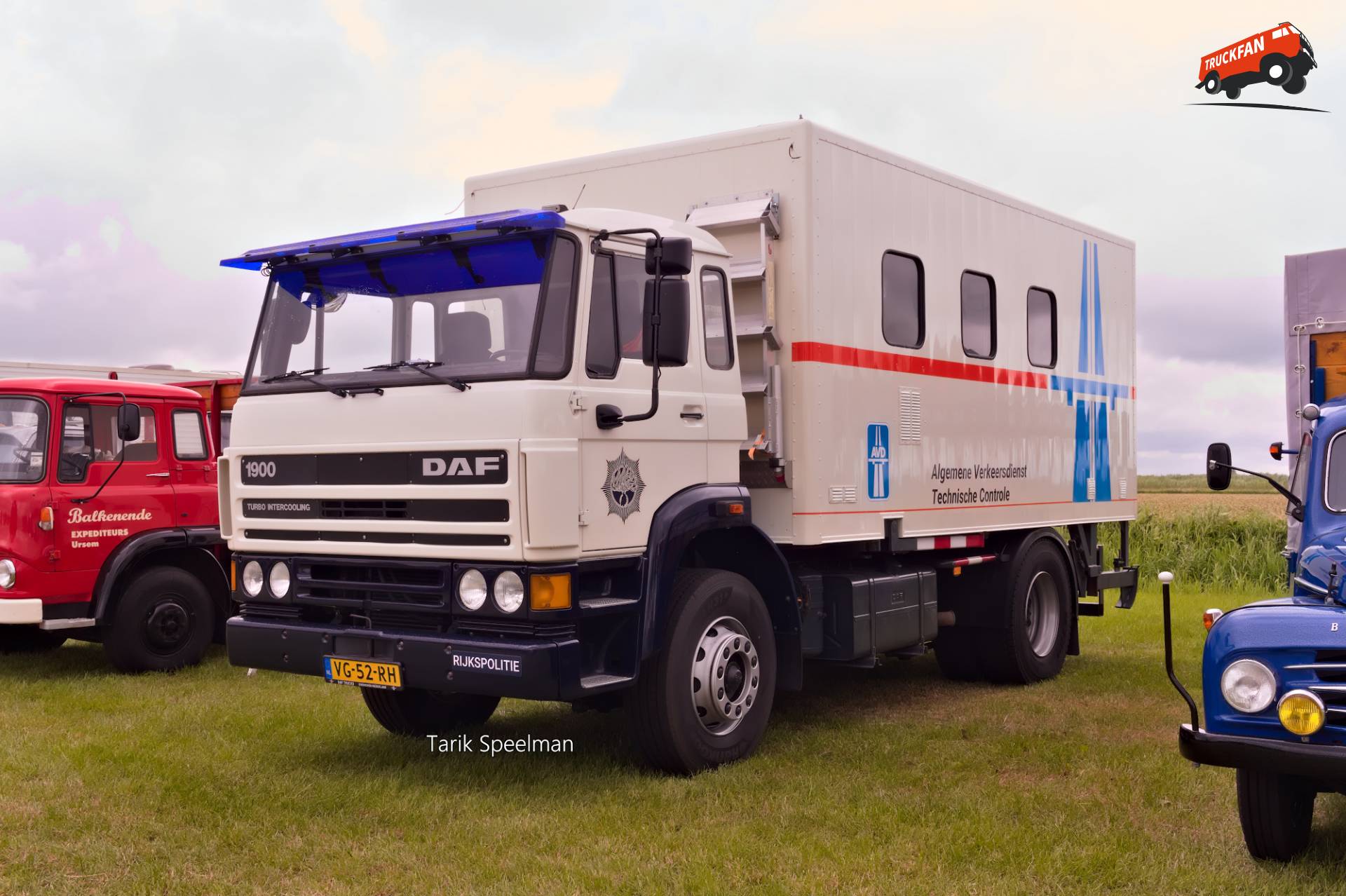 DAF 1900 vrachtwagen van Rijkspolitie in Hensbroek