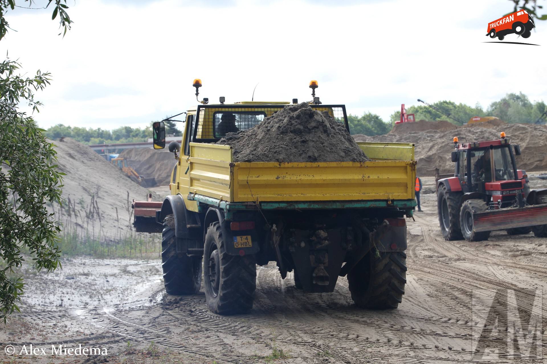 Unimog 425 uit 1978 bij Zandput De Dormelaar