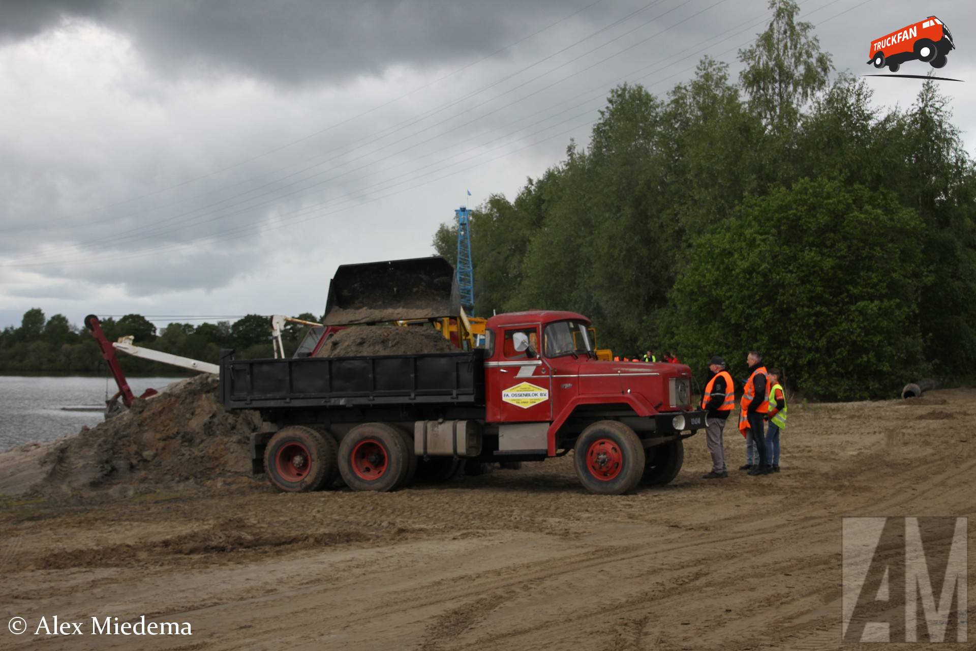 Terberg N1100 machine bij Zandput De Dormelaar