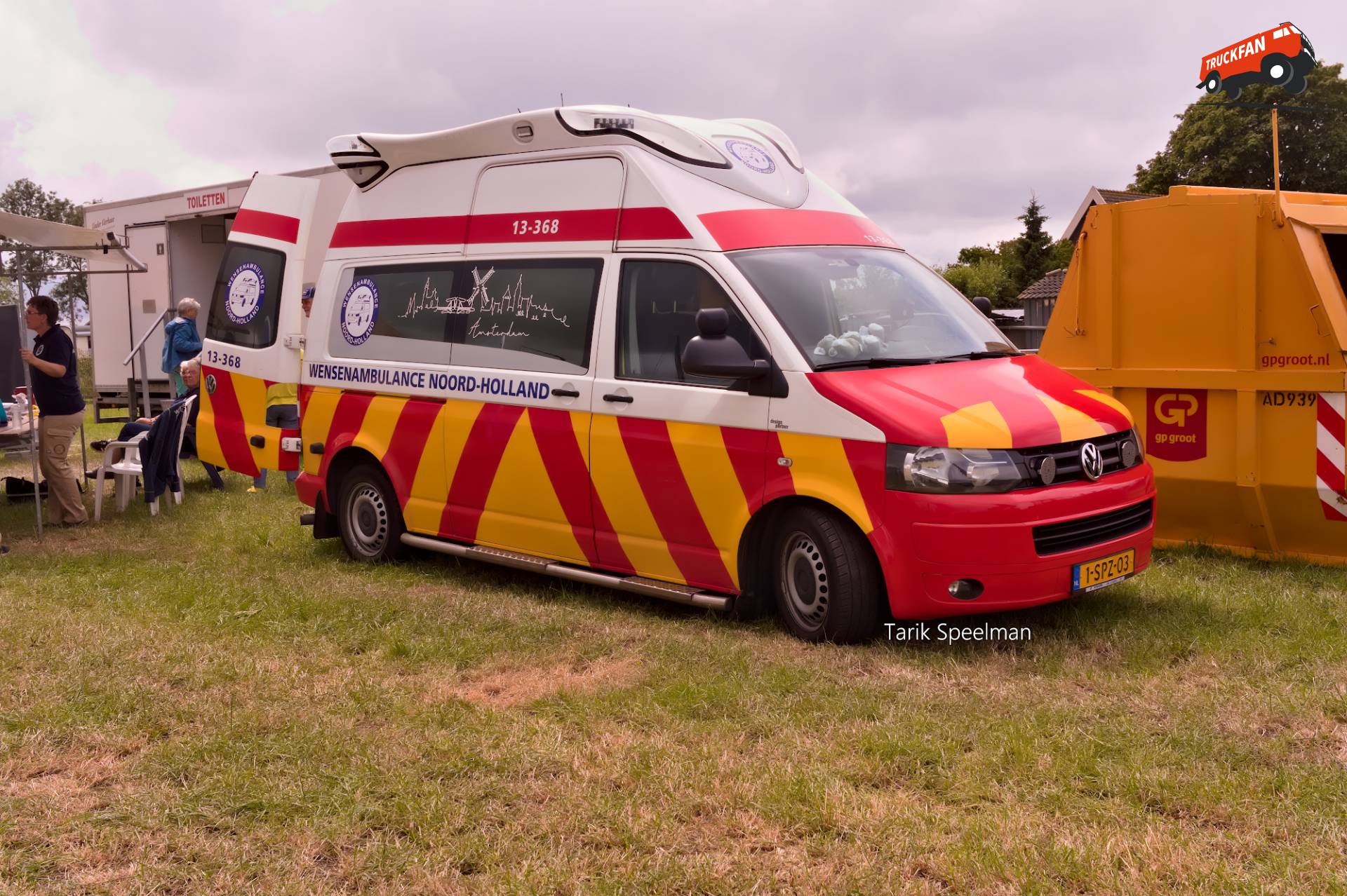 13-368, Volkswagen Transporter T6 van Stichting Ambulancewens