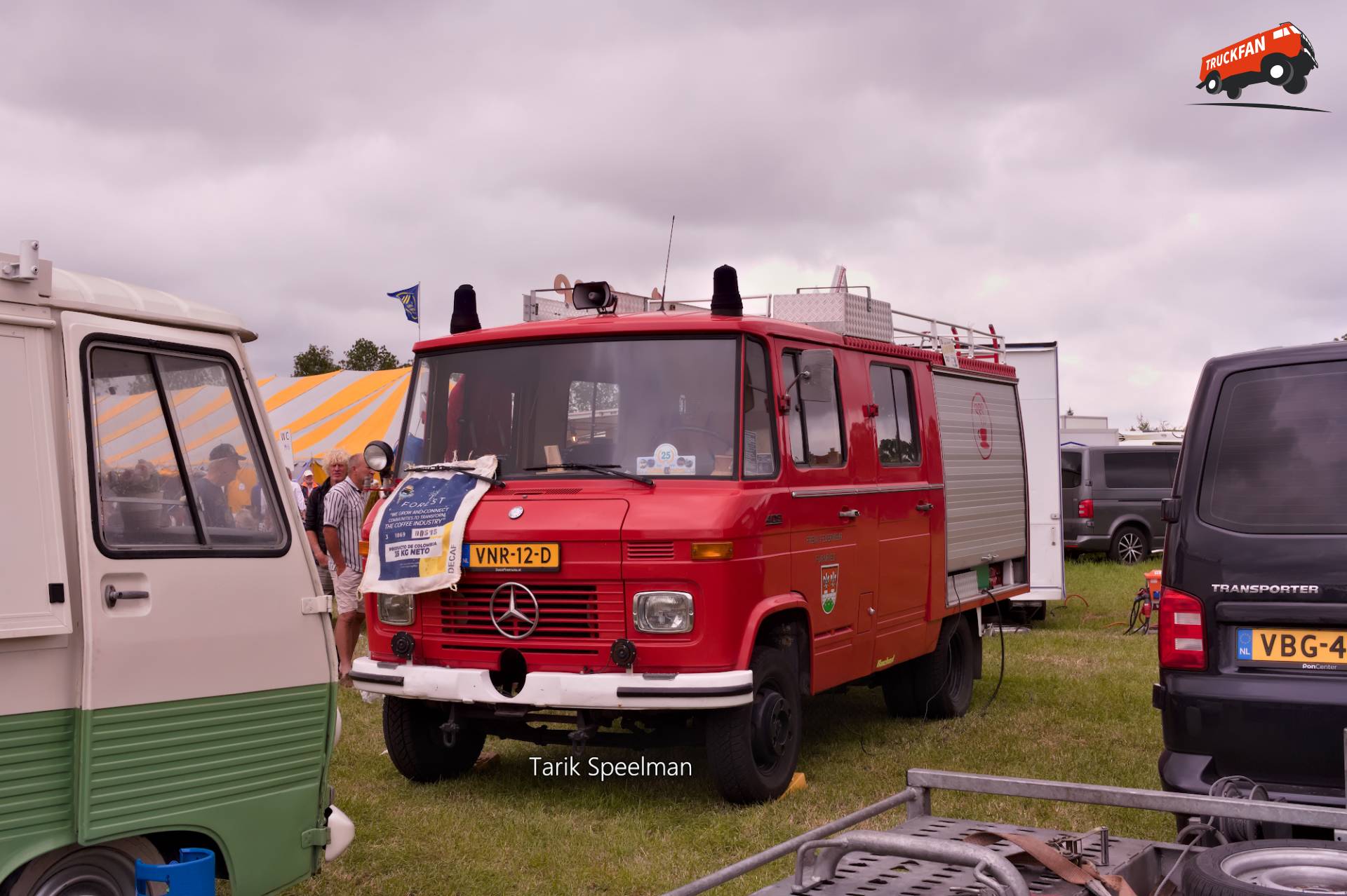 Mercedes-Benz LF409 Foodtruck in Hensbroek