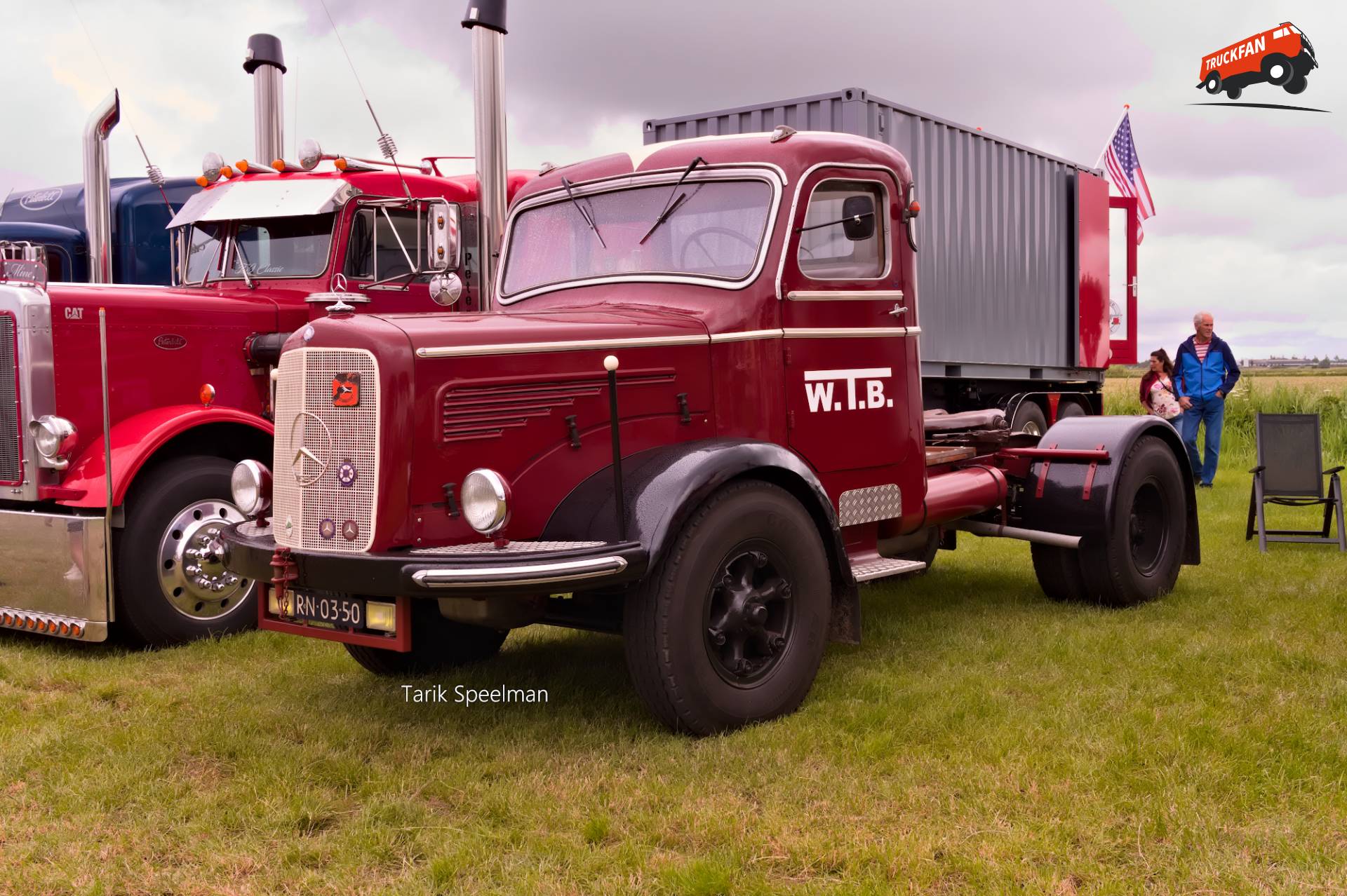 Mercedes-Benz L325 vrachtwagen met kenteken RN-03-50