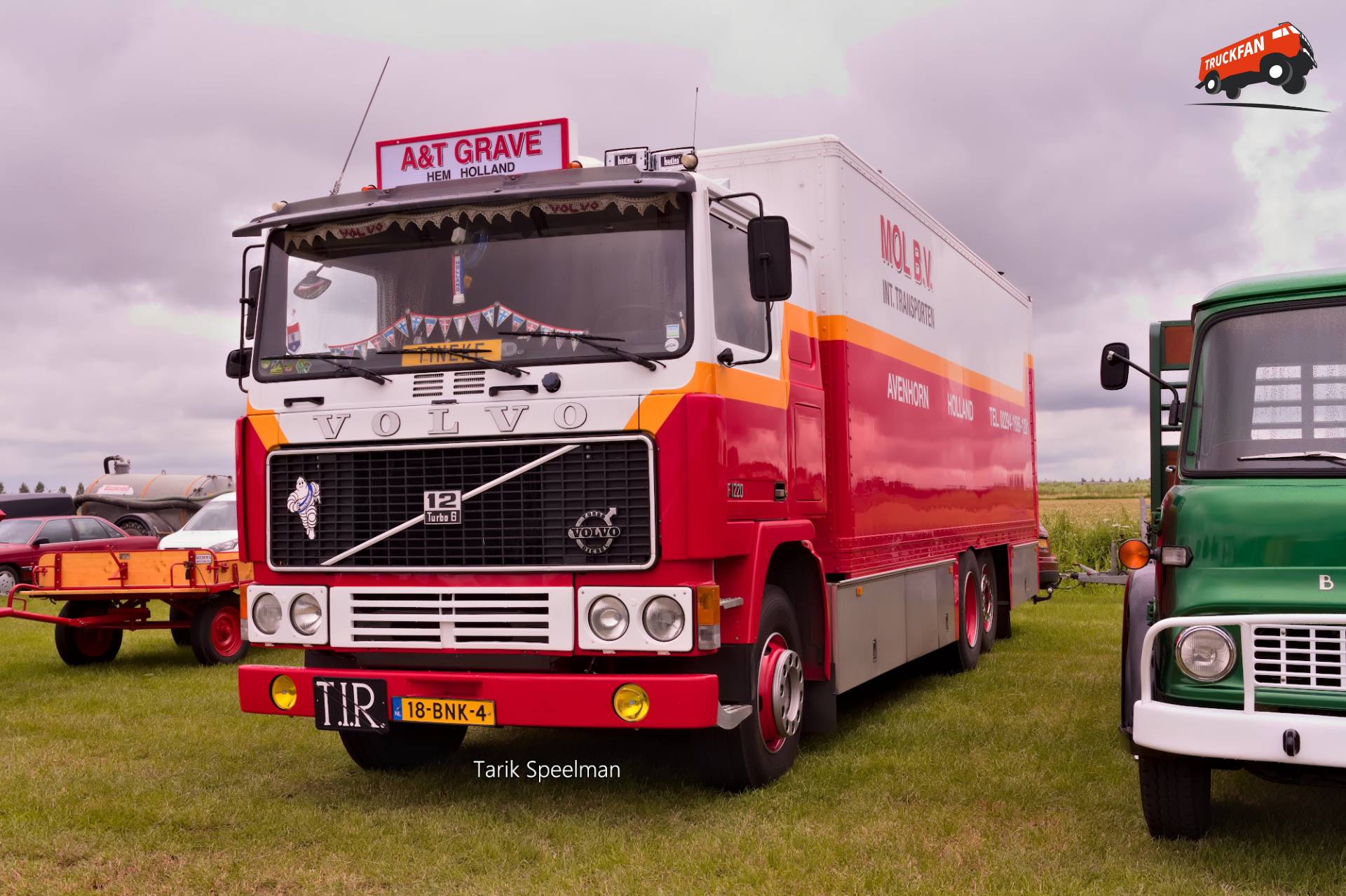 Volvo F12 vrachtwagen met kenteken 18-BNK-4