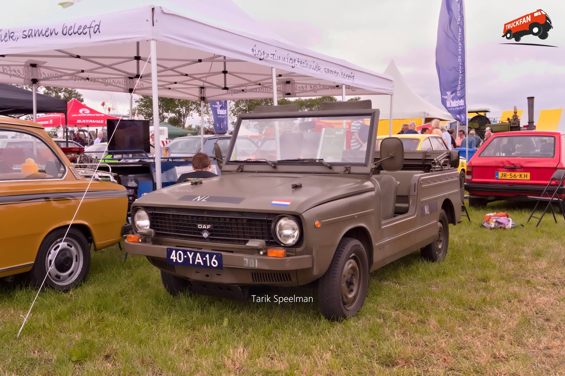 DAF YA 66 militair voertuig met kenteken 40-YA-16