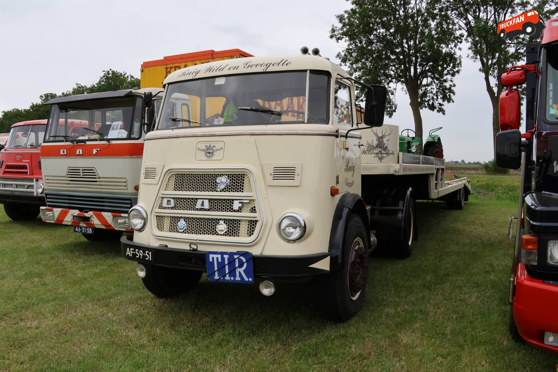 DAF A1900 truck at historic festival in Hensbroek