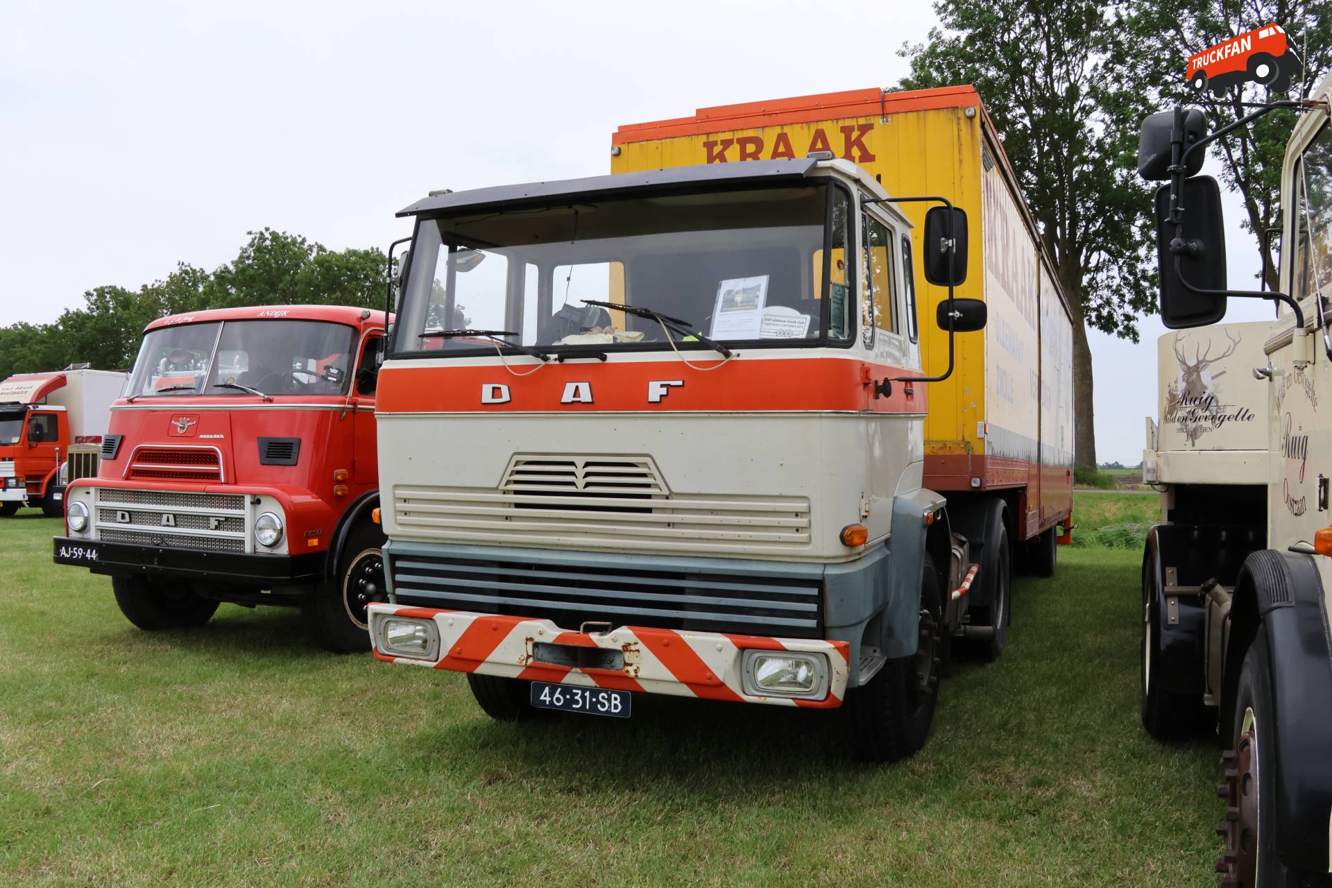 DAF F2000 truck at Hensbroek festival
