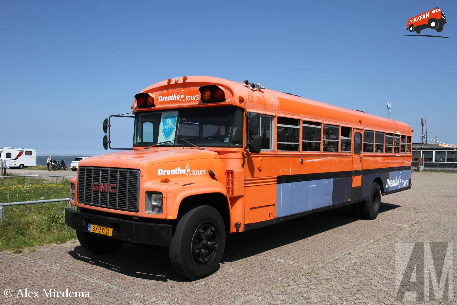 GMC Blue Bird schoolbus in Lauwersoog