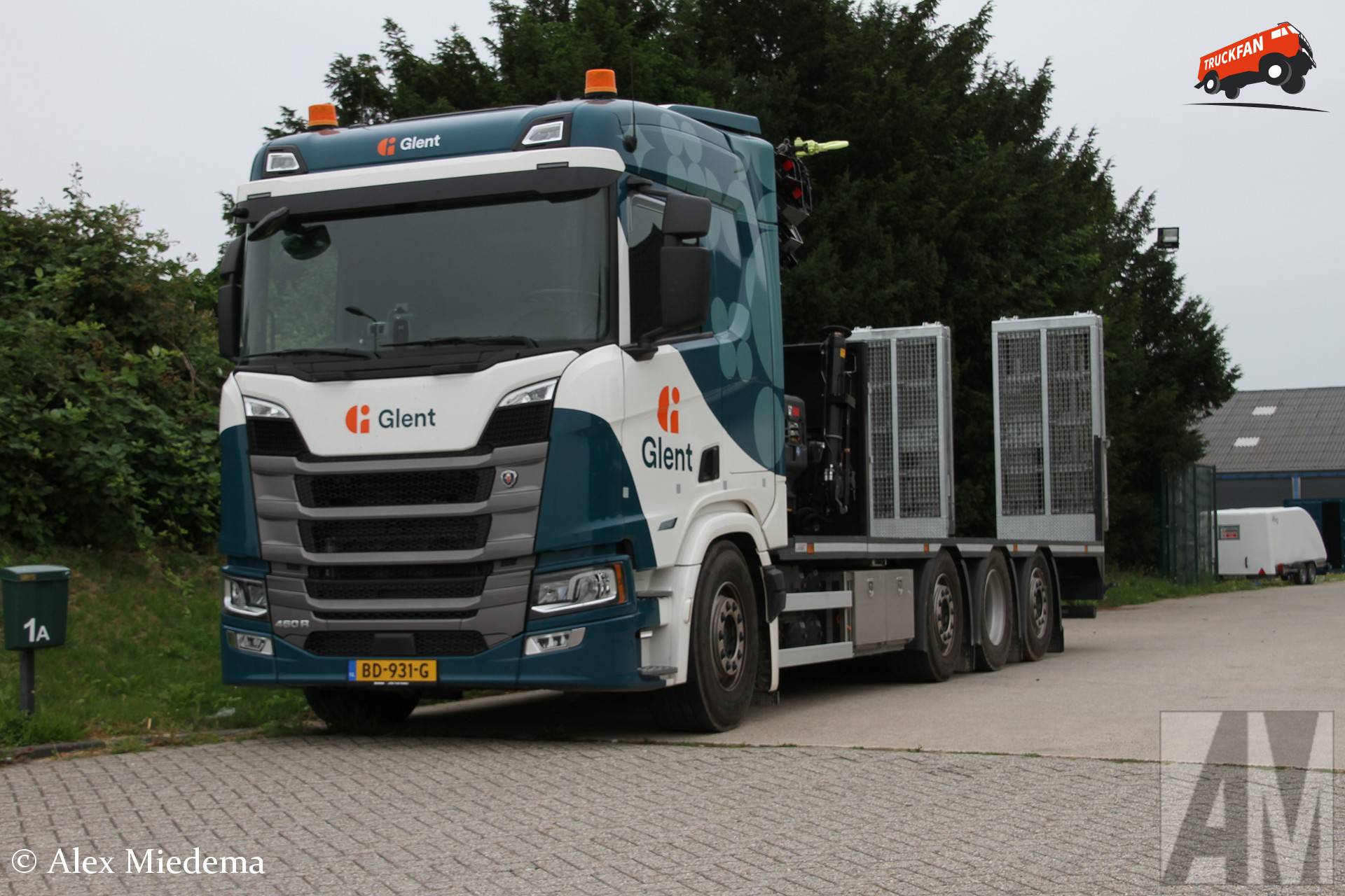 Scania 460R 8x2 oprijwagen van Glent
